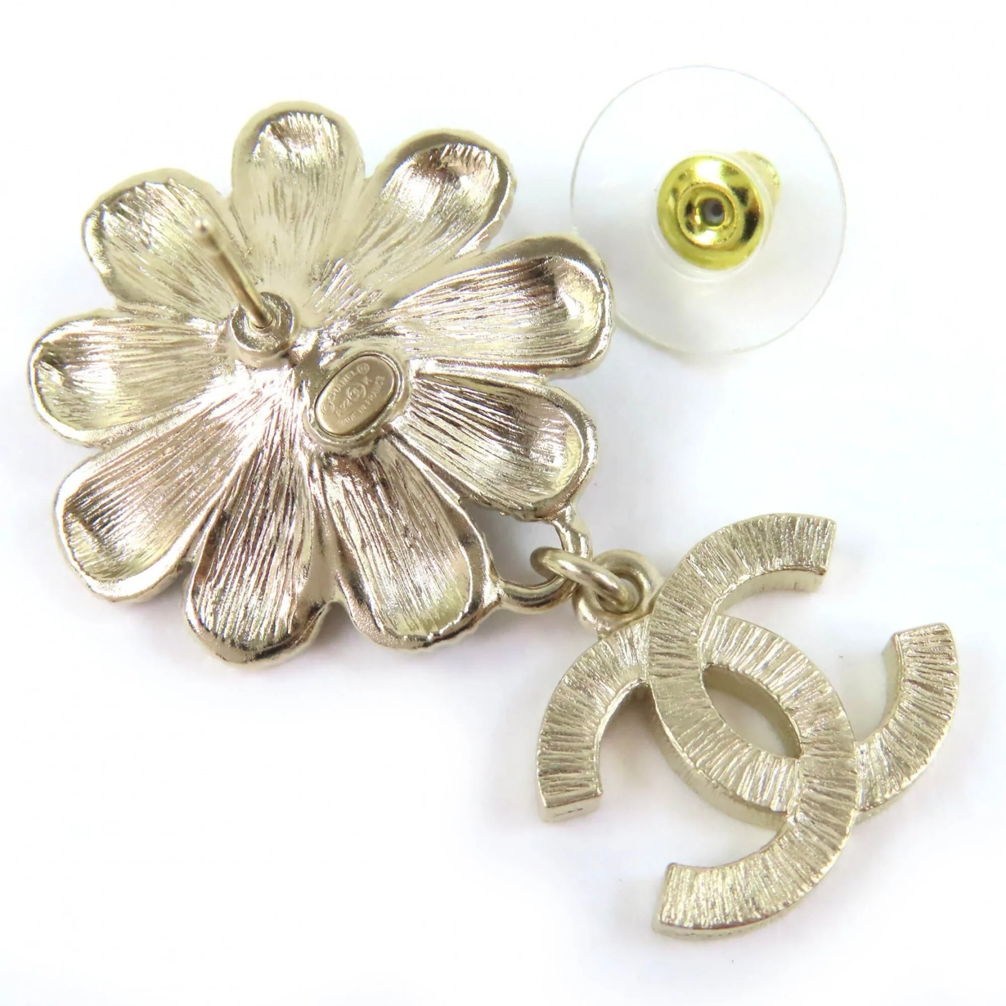 CC Logo Flower Earrings Metal Gold-Tone Metal - Image 4