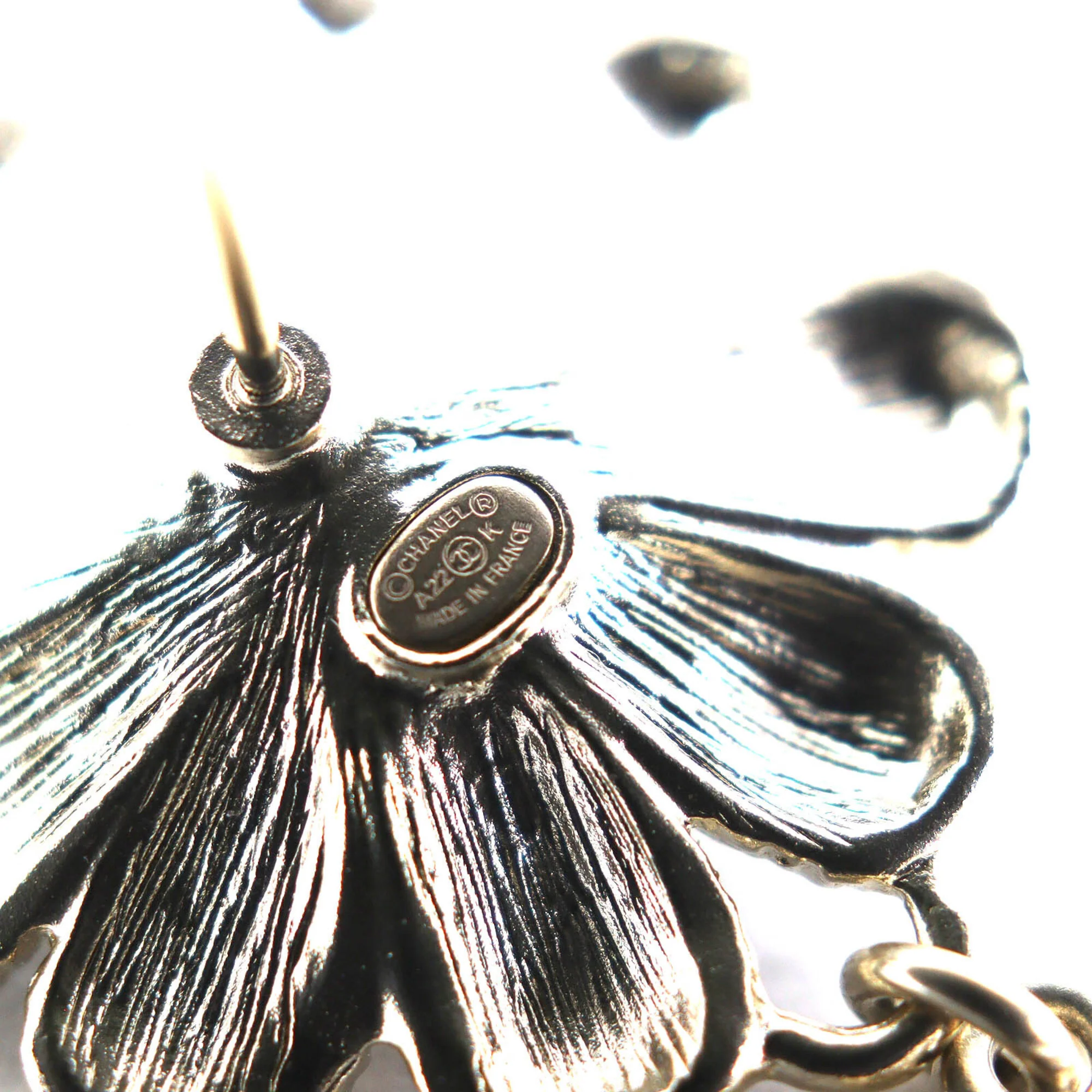 CC Logo Flower Earrings Metal Gold-Tone Metal - Image 5