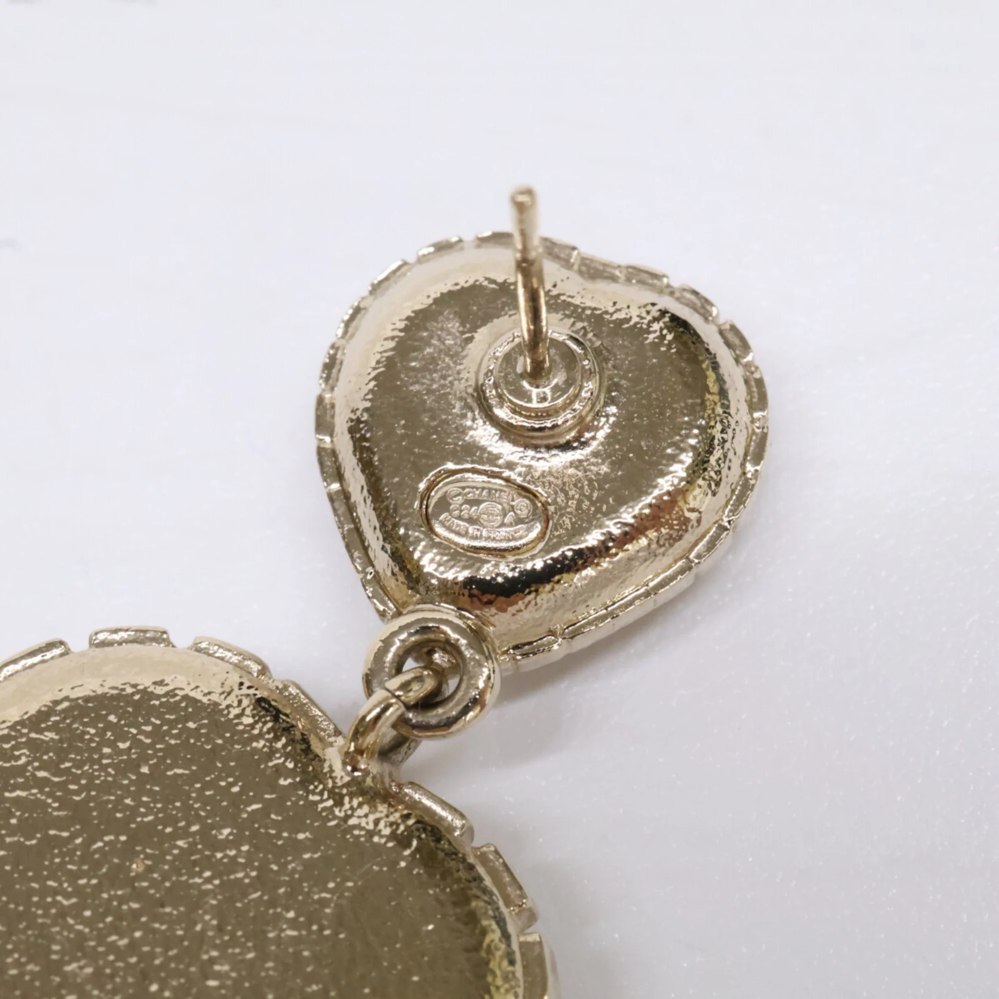 CC Logo Heart Earrings Metal Gold-Tone Metal - Image 8