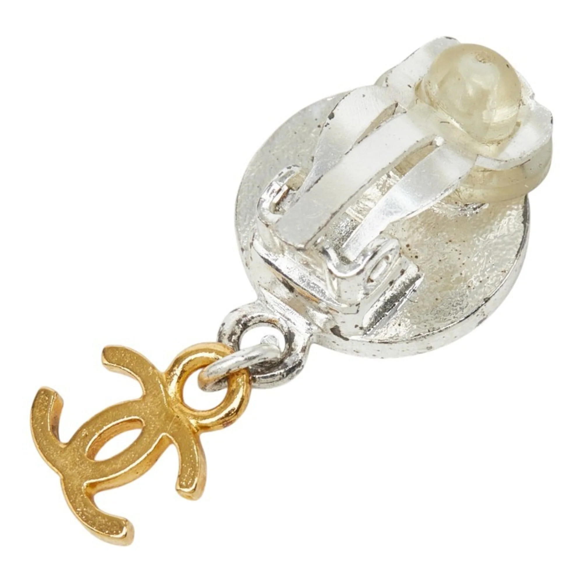 CC Logo Medallion Clip-On Single Earring Gold-Tone Metal Gold-Tone Metal - Image 2