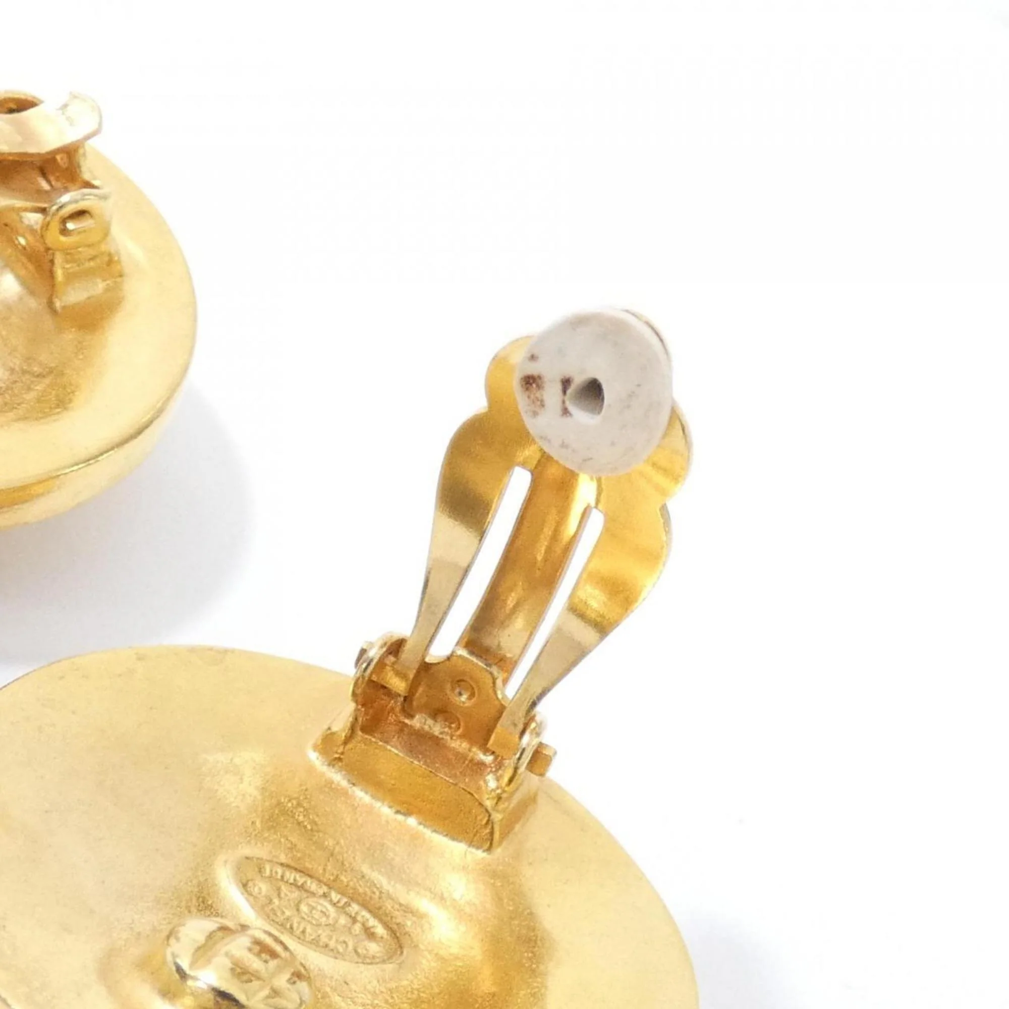 Clip-On Earrings Clip-On Gold-Tone Metal - Image 4