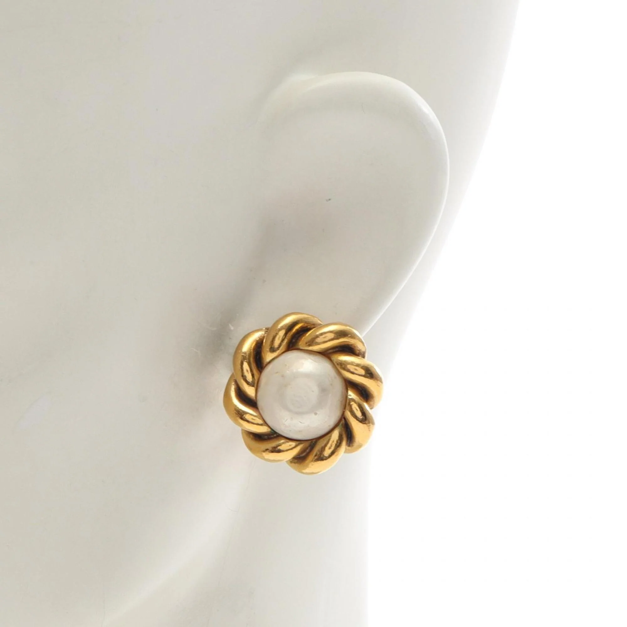 Clip-On Earrings Pearl Clip-On - Image 4