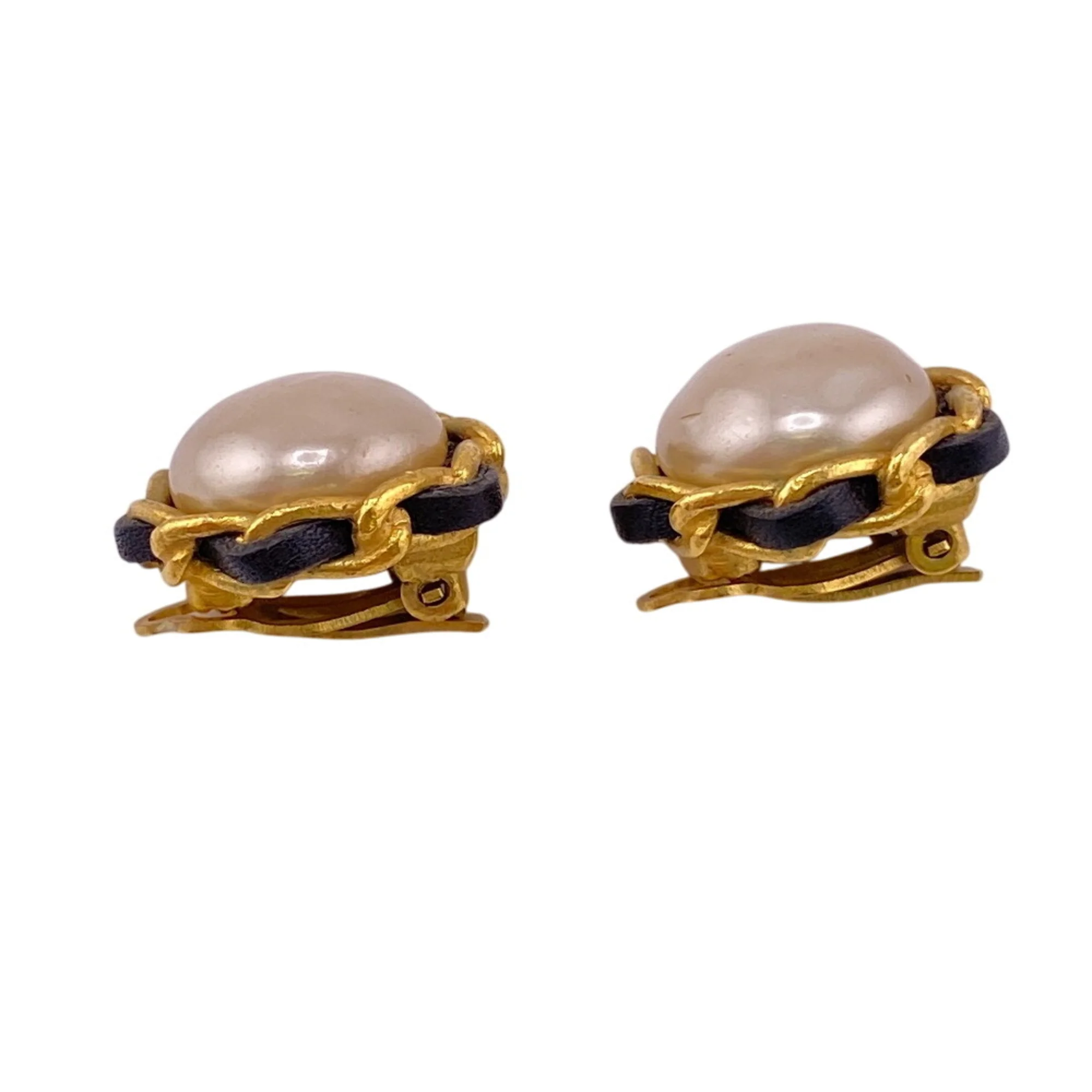 Pearl Clip-On Earrings Leather - Image 2