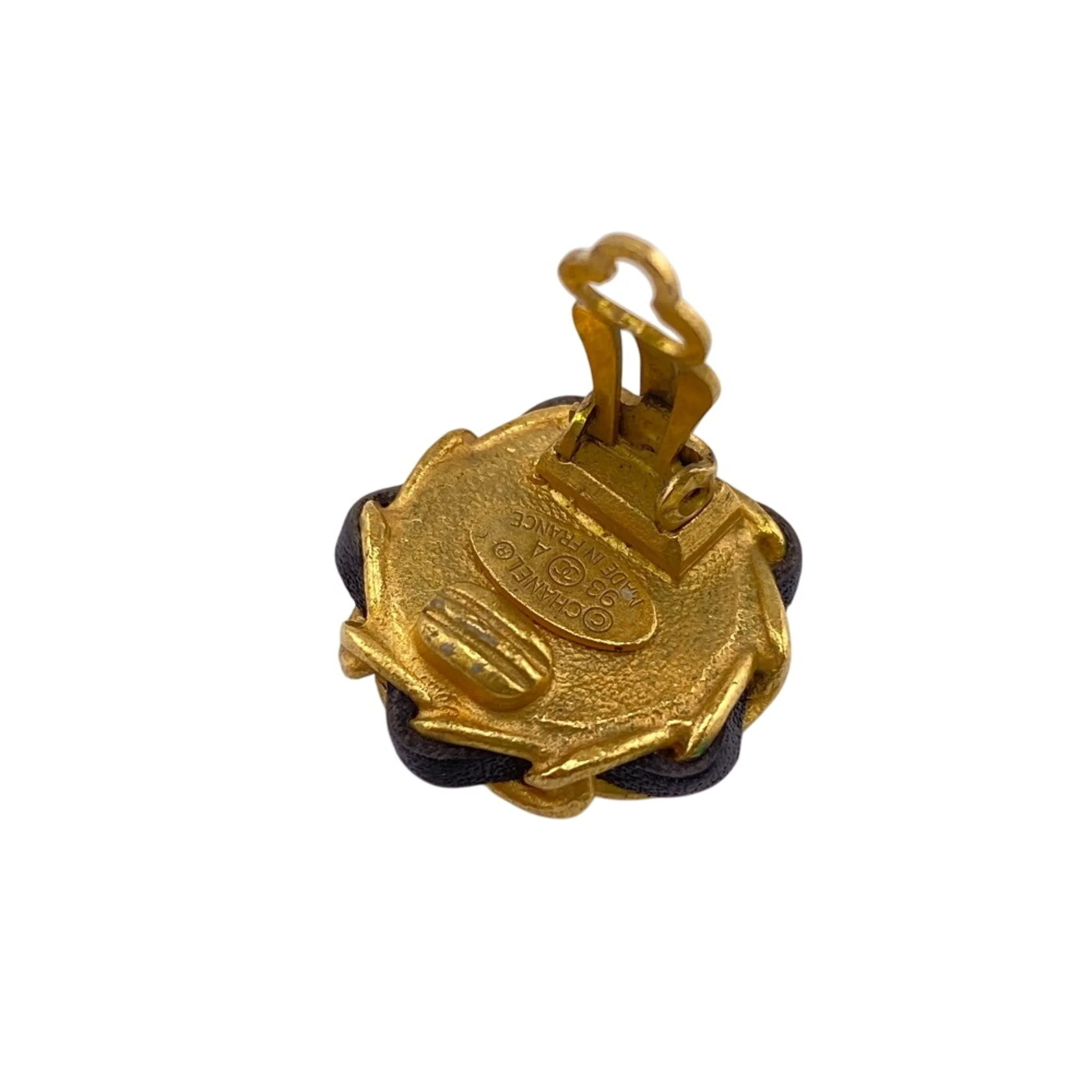 Pearl Clip-On Earrings Leather - Image 6