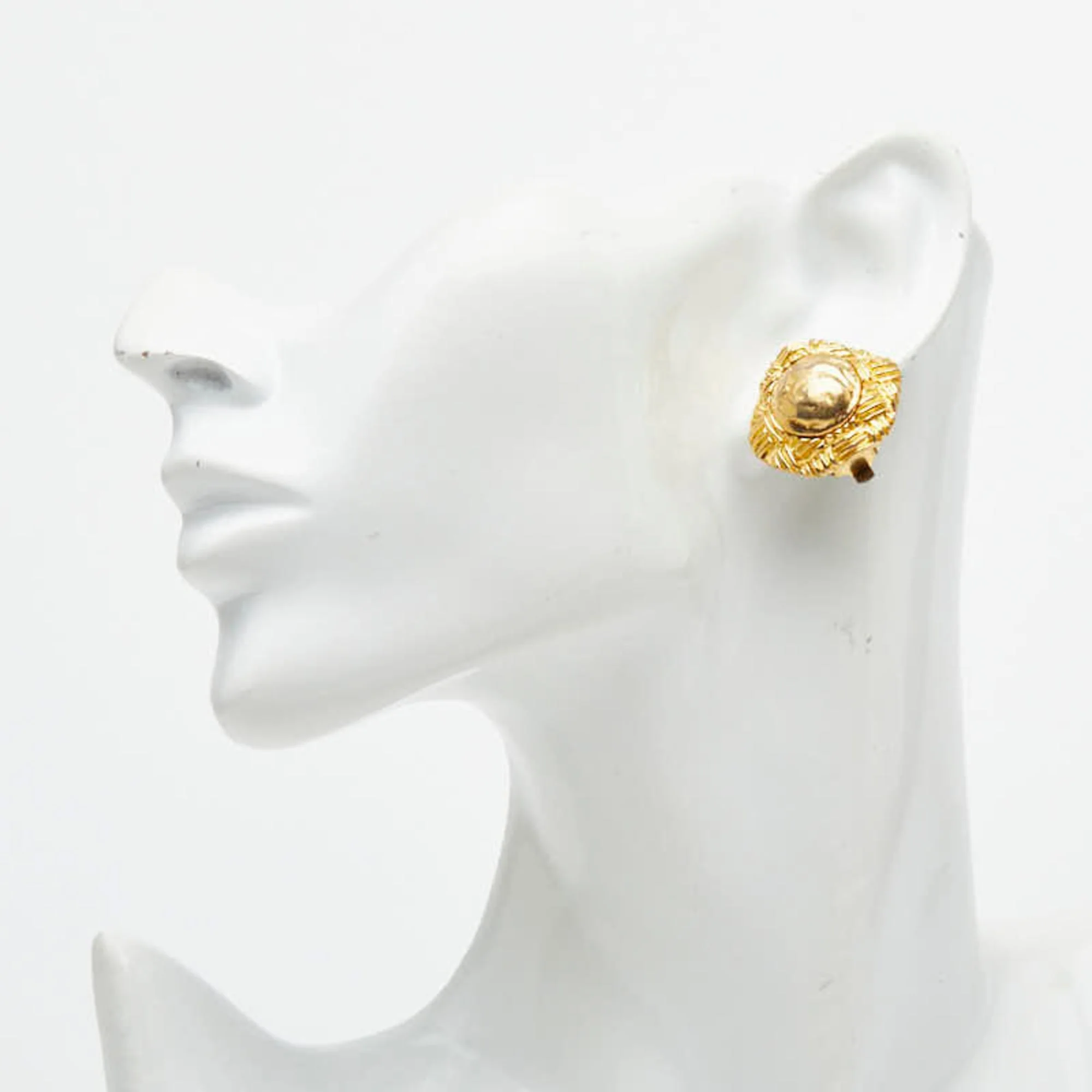 Vintage Clip-On Earrings Clip-On Gold-Tone Metal - Image 5