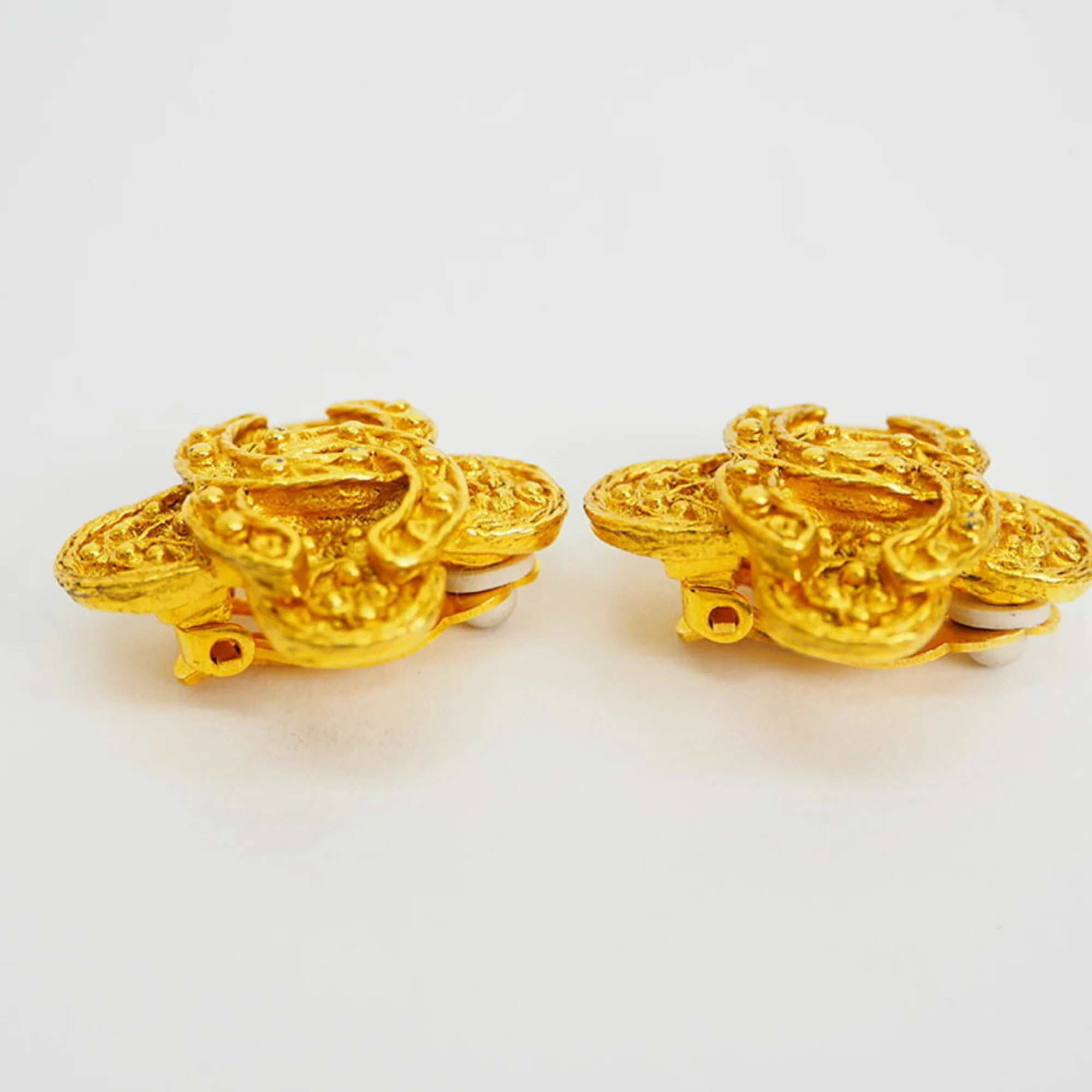 Vintage Earrings Gold-Tone Metal - Image 2