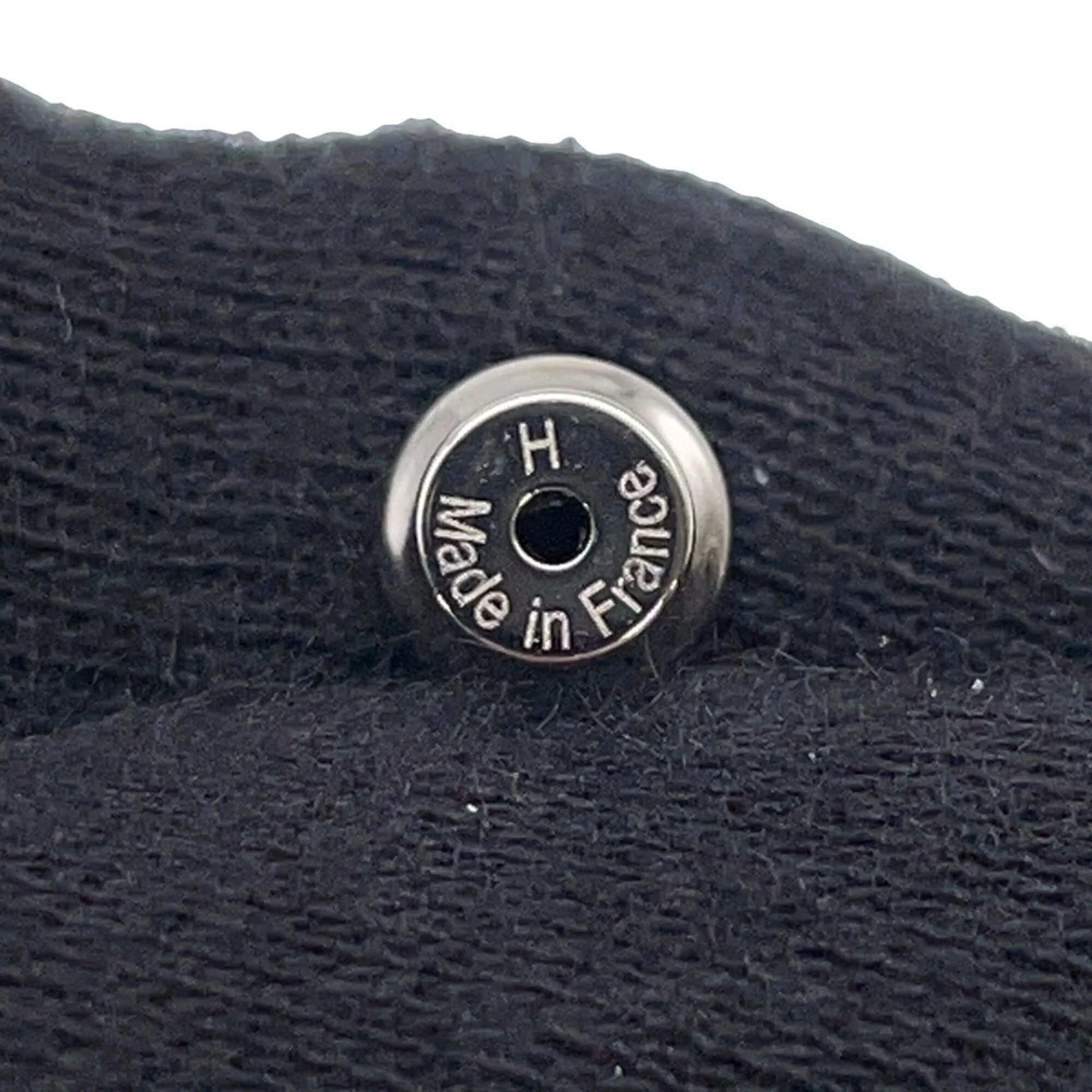 Pop H Earrings - Image 8