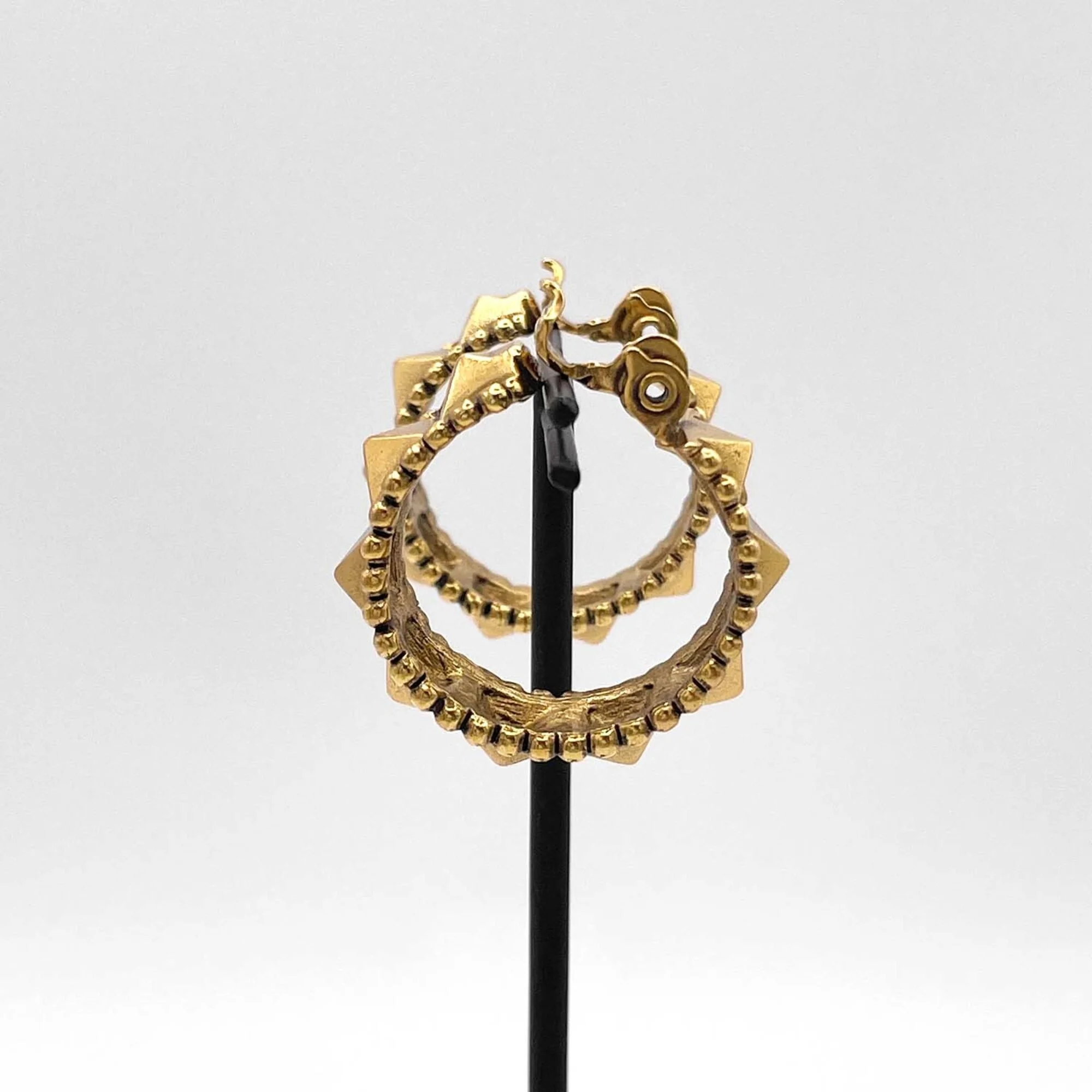 Vintage Clip-On Earrings Hoop Clip-On Gold-Tone Metal - Image 3