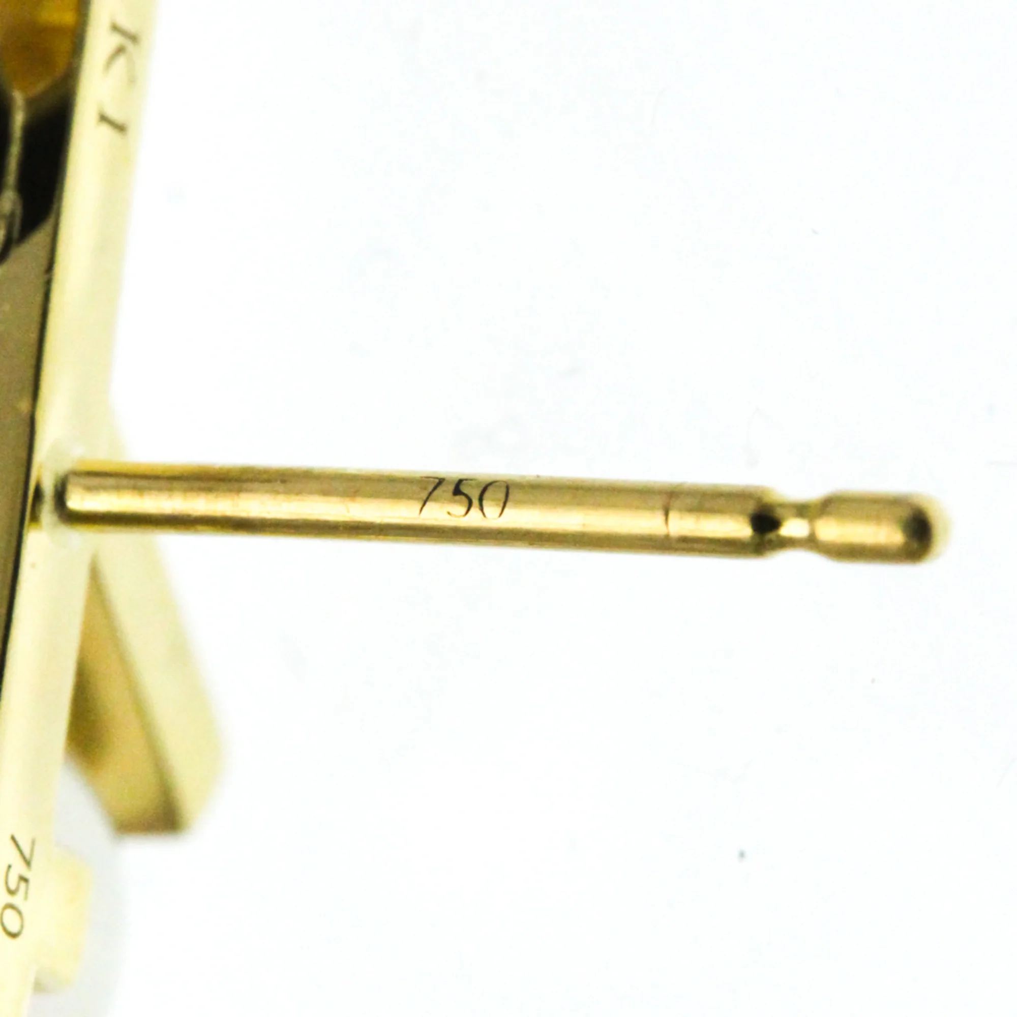Earrings Pearl Stud 18K Yellow Gold - Image 7
