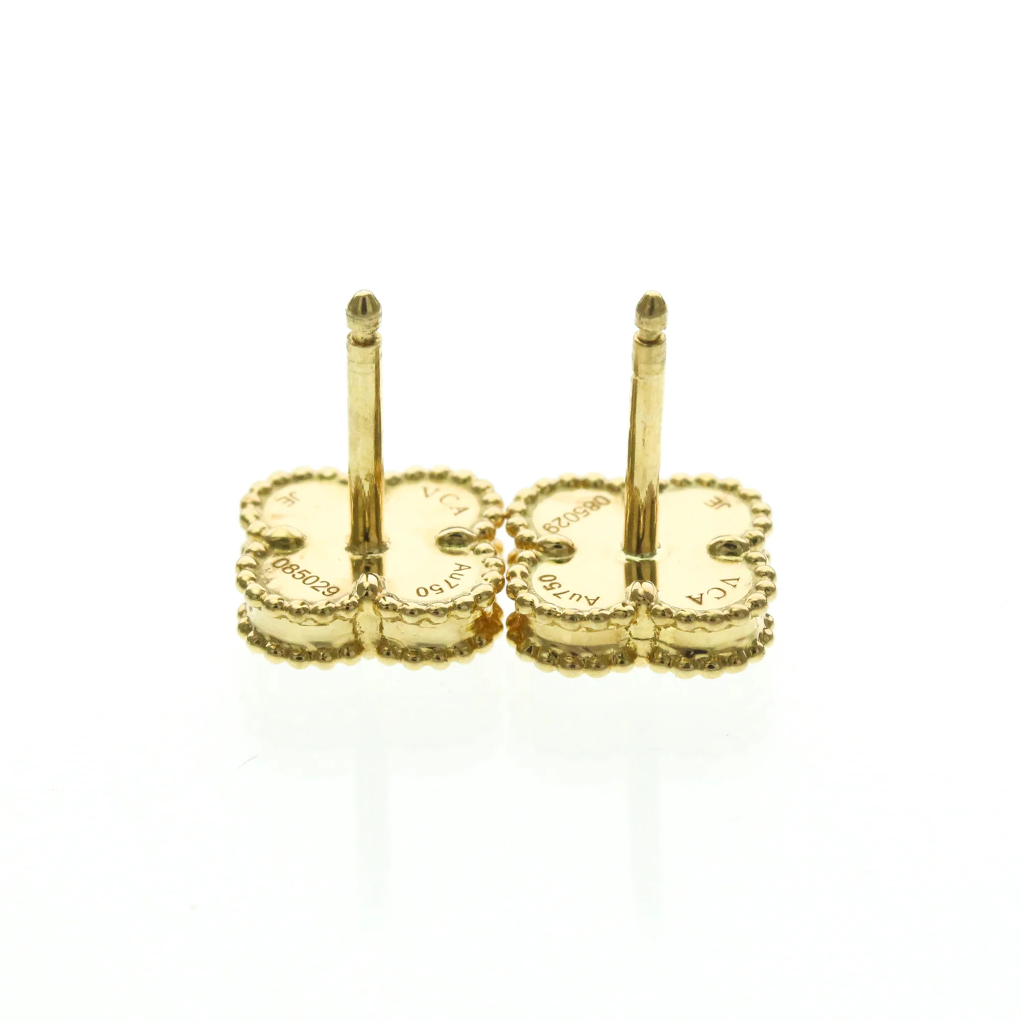 Sweet Alhambra Earrings 18K Yellow Gold and Mother of Pearl 18K Yellow Gold - Image 3