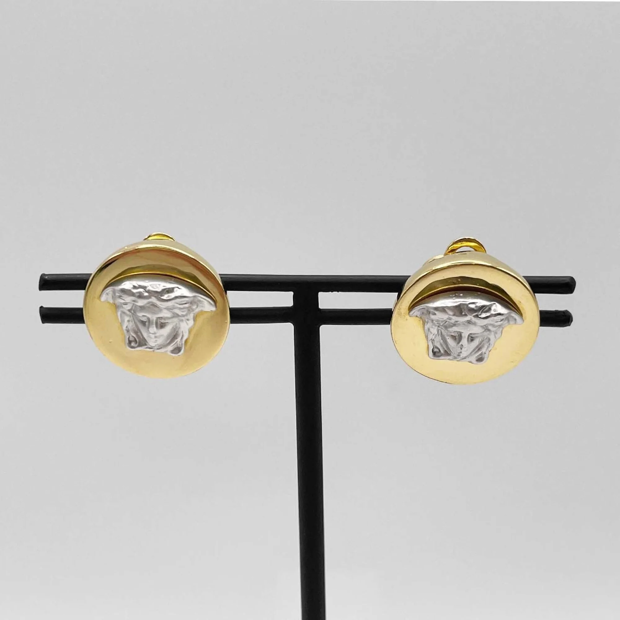 Clip-On Earrings Clip-On Gold-Tone Metal - Image 2