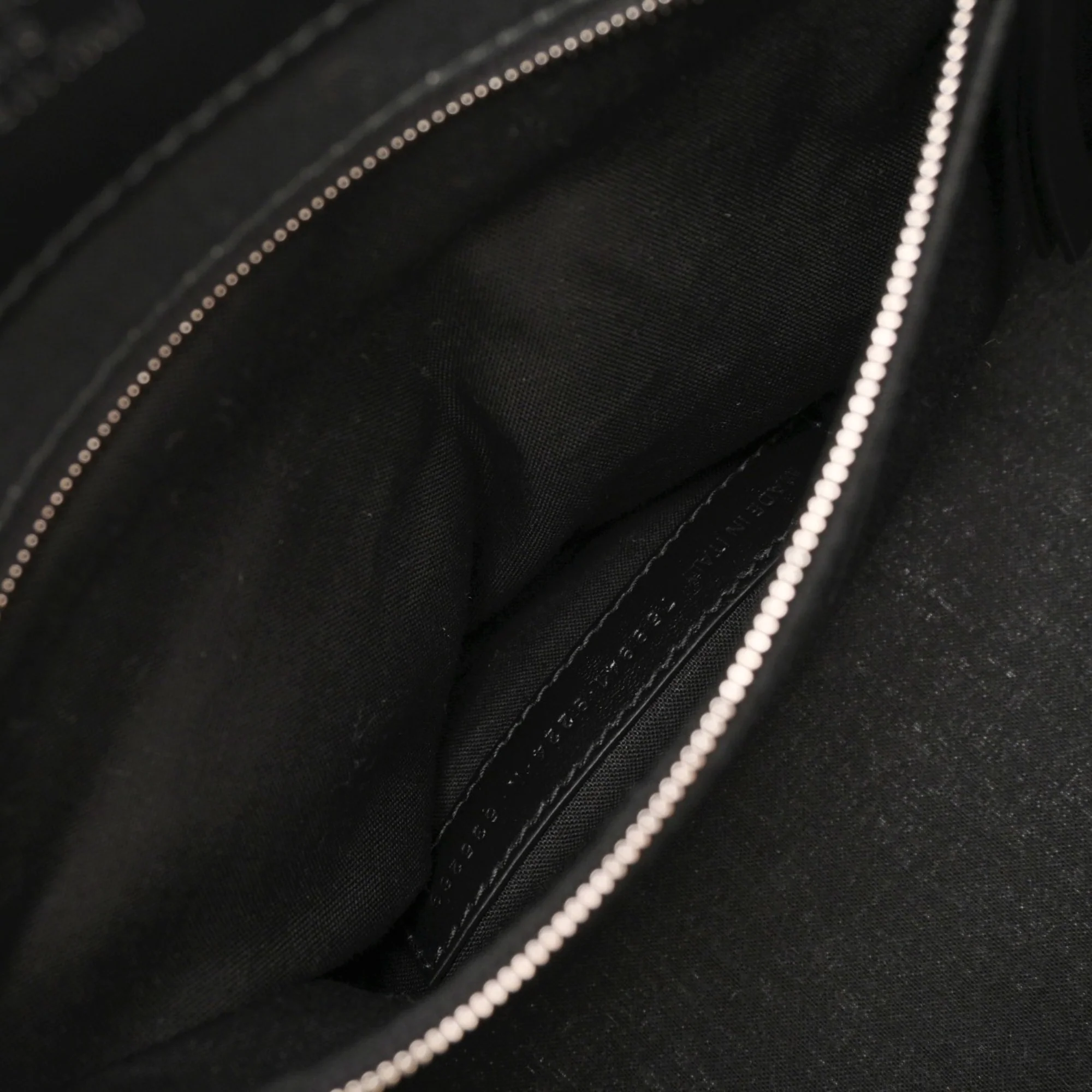 Duty Free Tote Shearling Small - Image 9