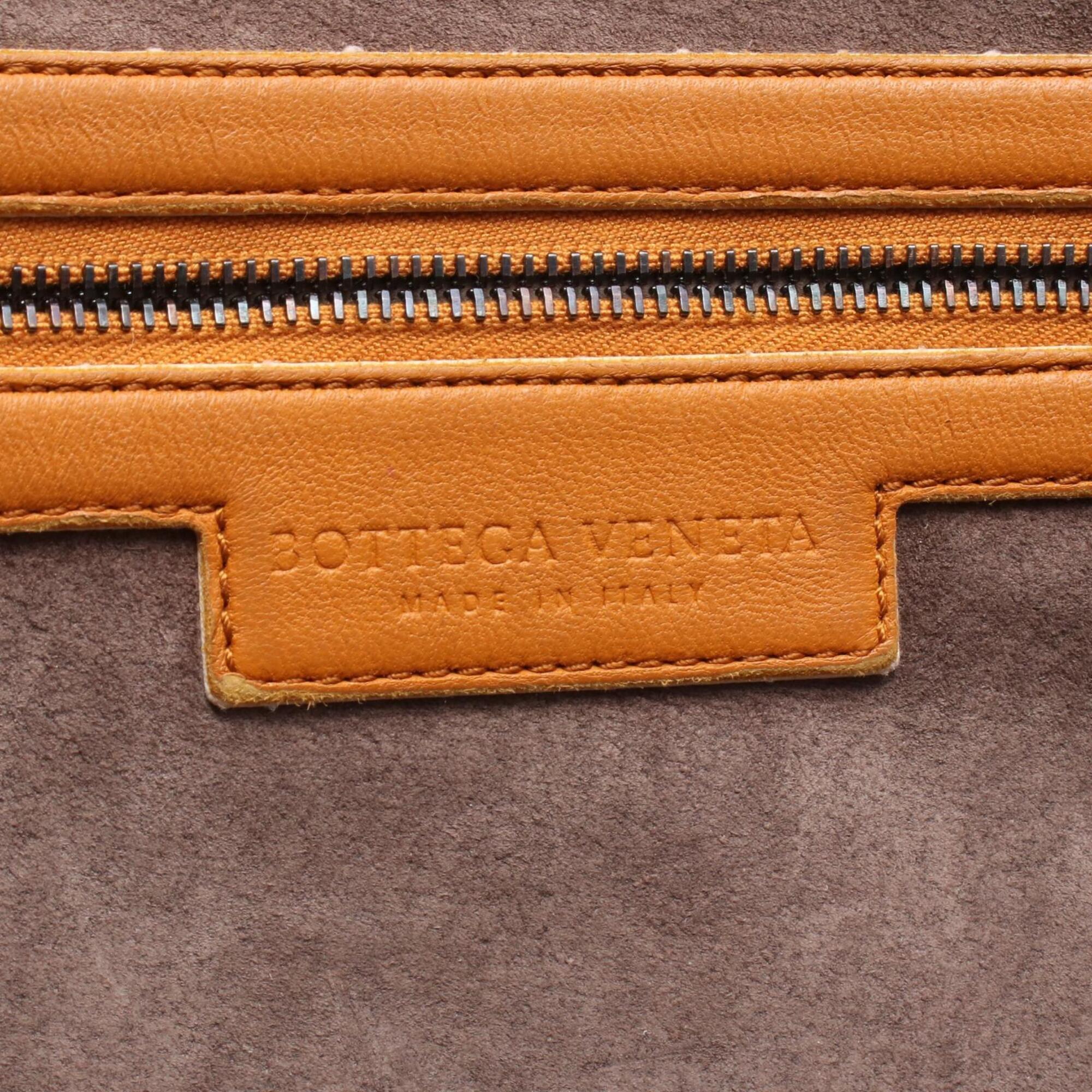 Nodini Crossbody Bag Intrecciato Nappa Medium - Image 4