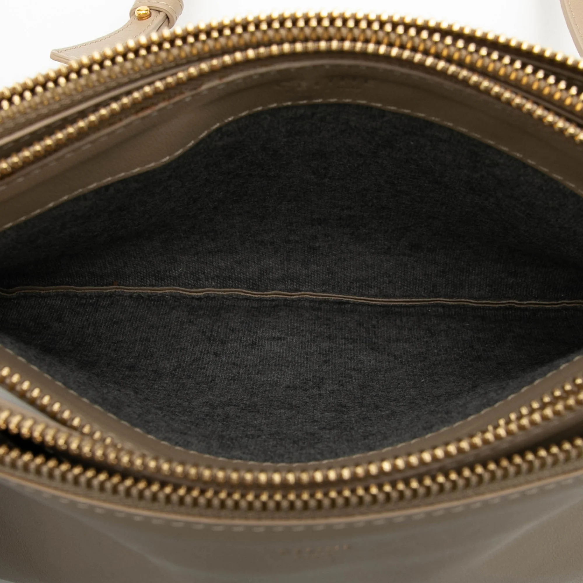 Trio Crossbody Bag Leather Large - Image 4