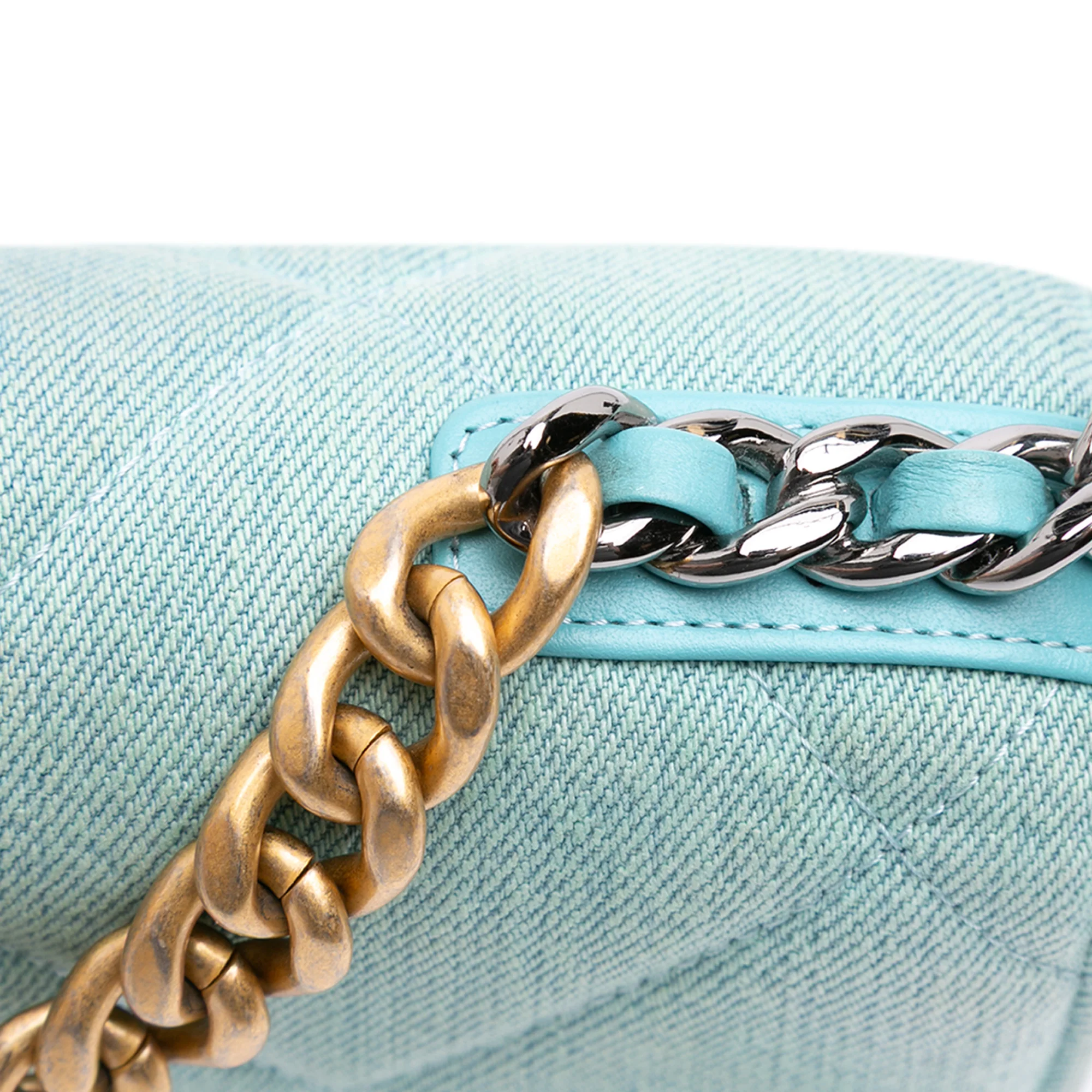 19 Wallet on Chain Quilted Denim - Image 9