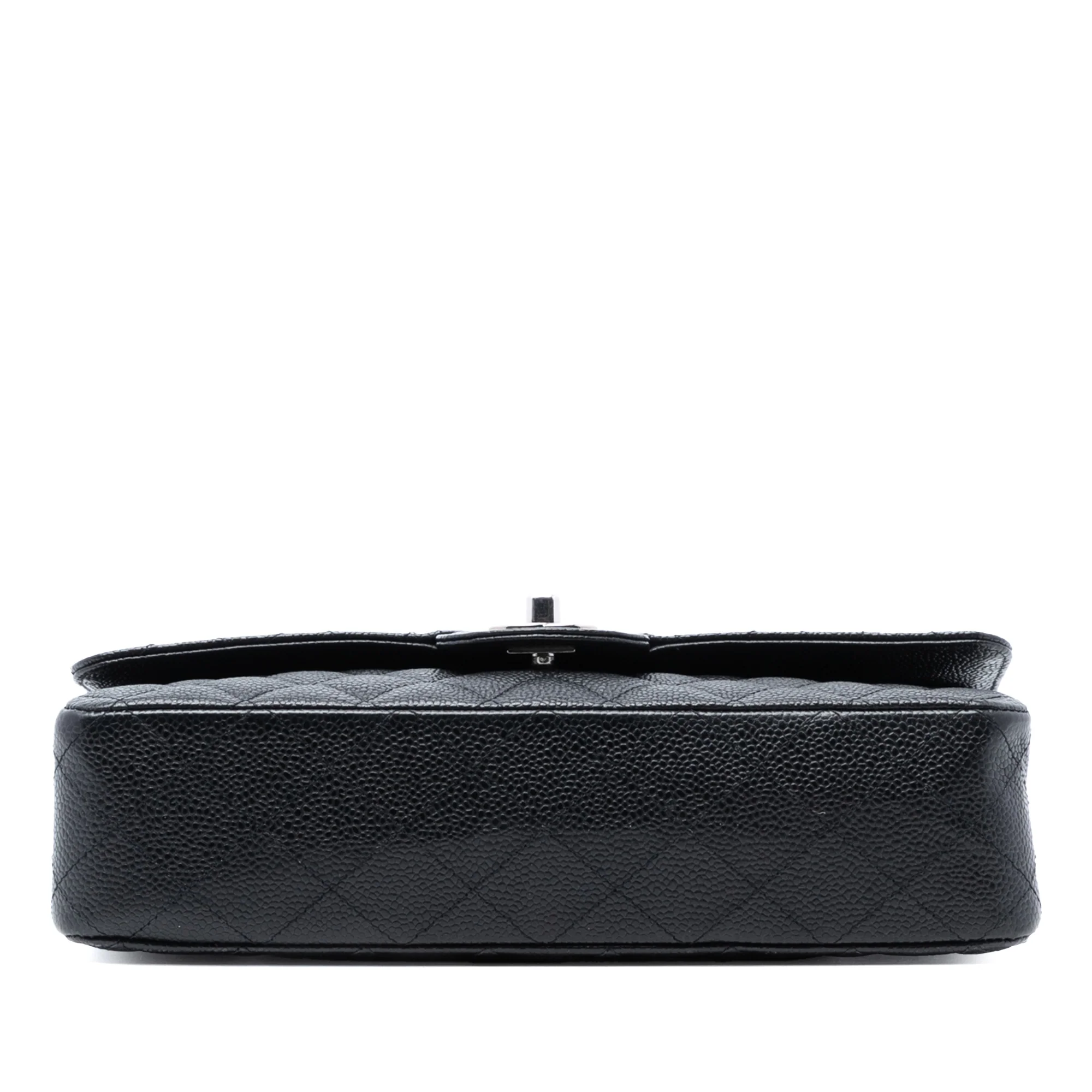Classic Double Flap Bag Quilted Caviar Medium - Image 3