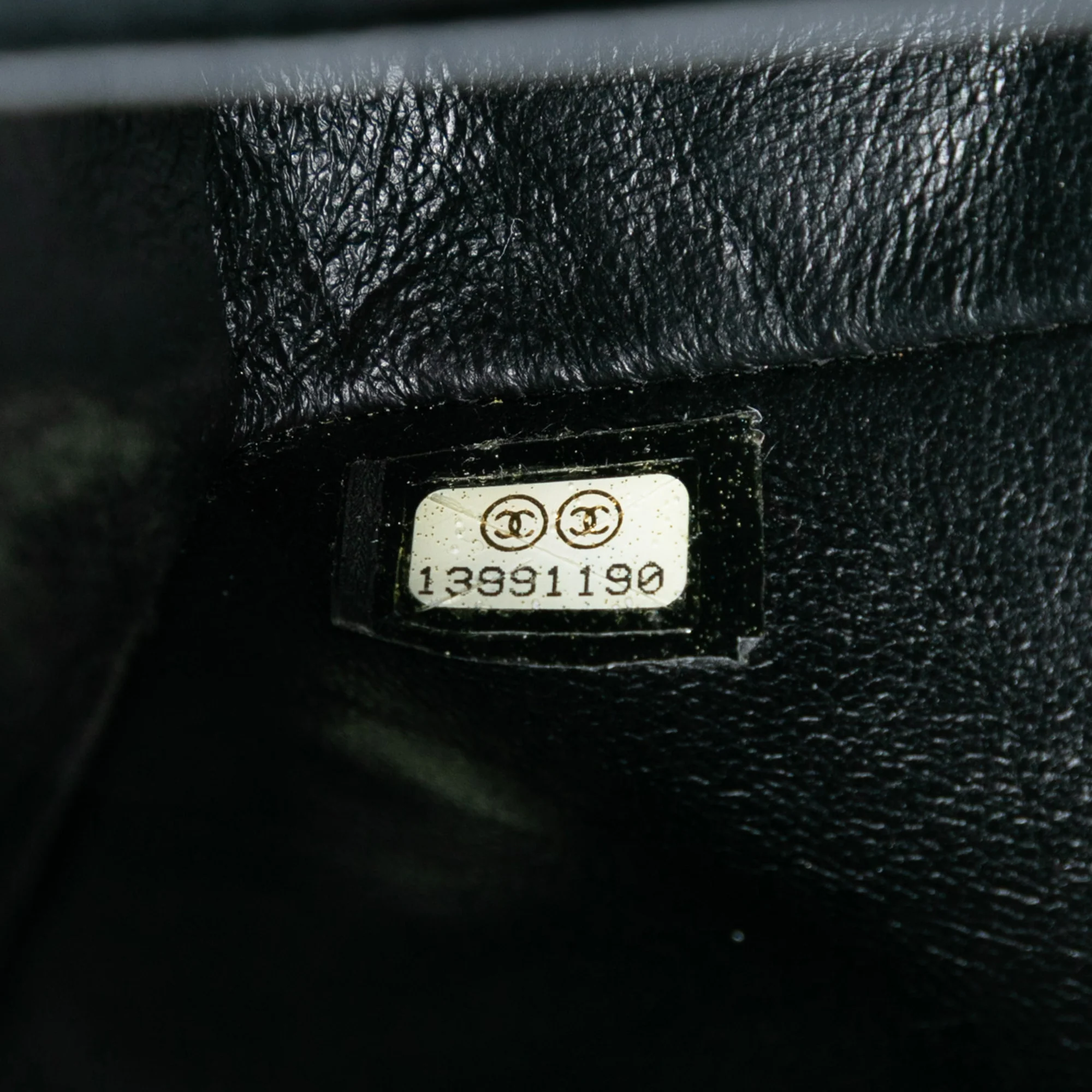 Classic Double Flap Bag Quilted Caviar Medium - Image 6