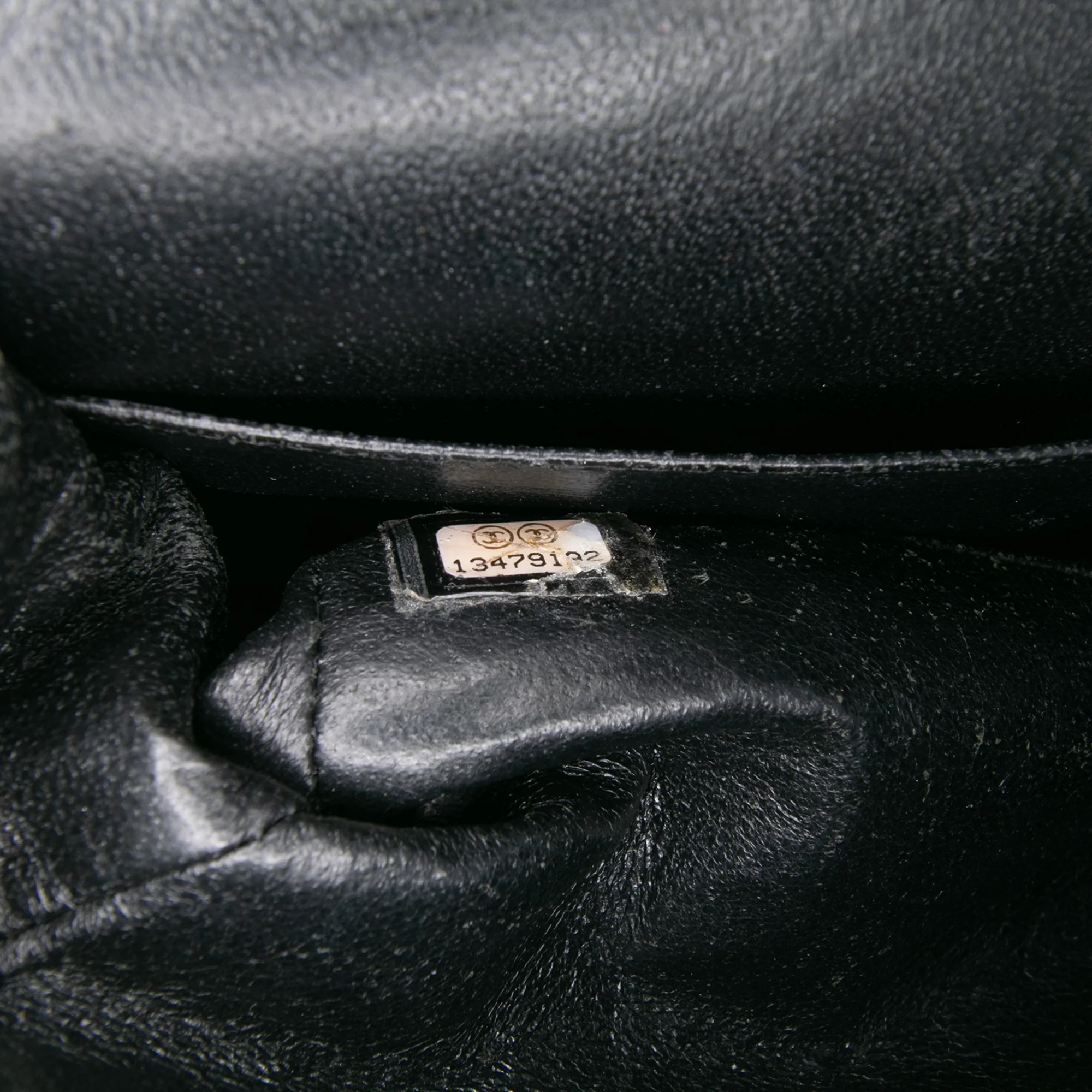 Classic Double Flap Bag Quilted Caviar Medium - Image 6