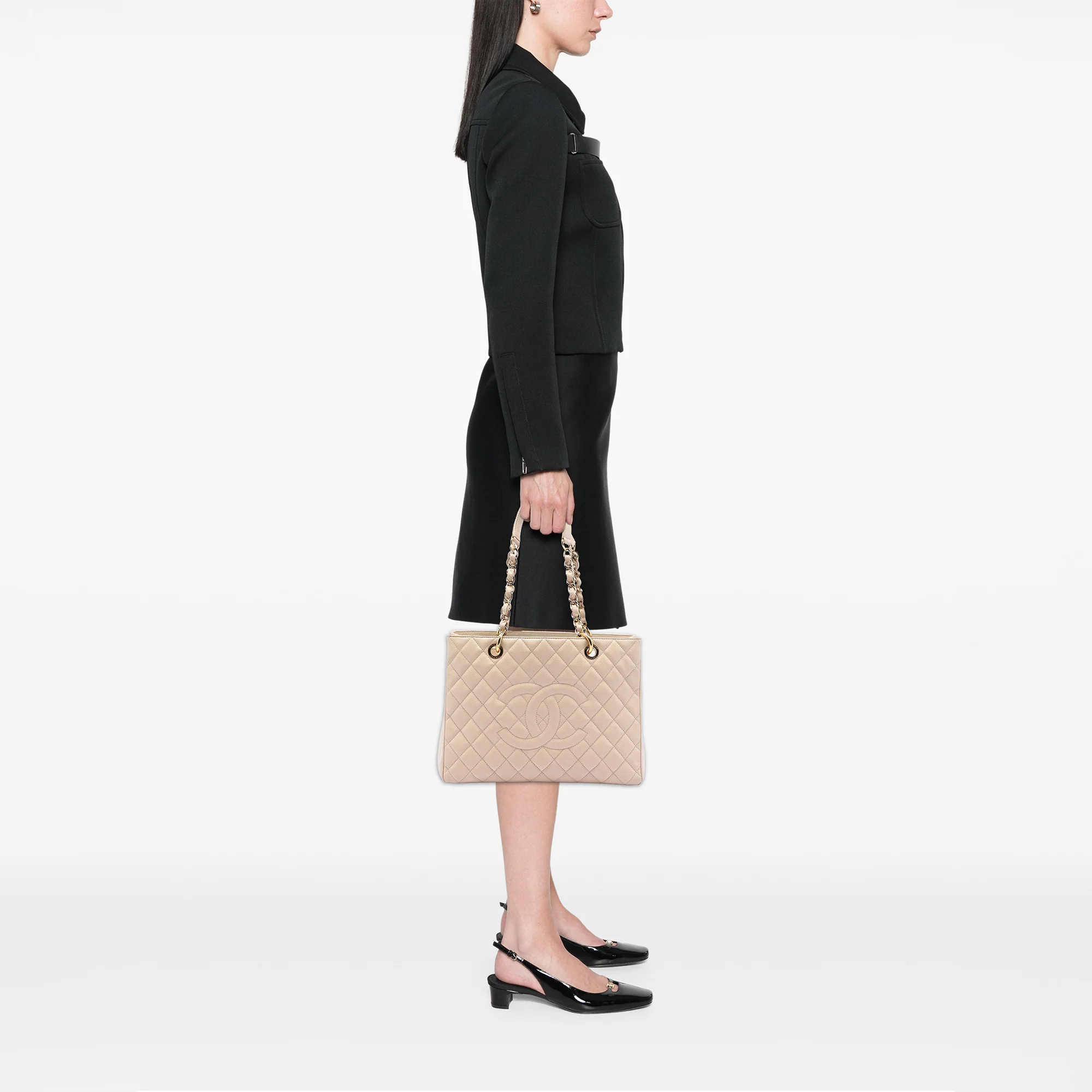 Grand Shopping Tote Quilted Caviar - Image 7