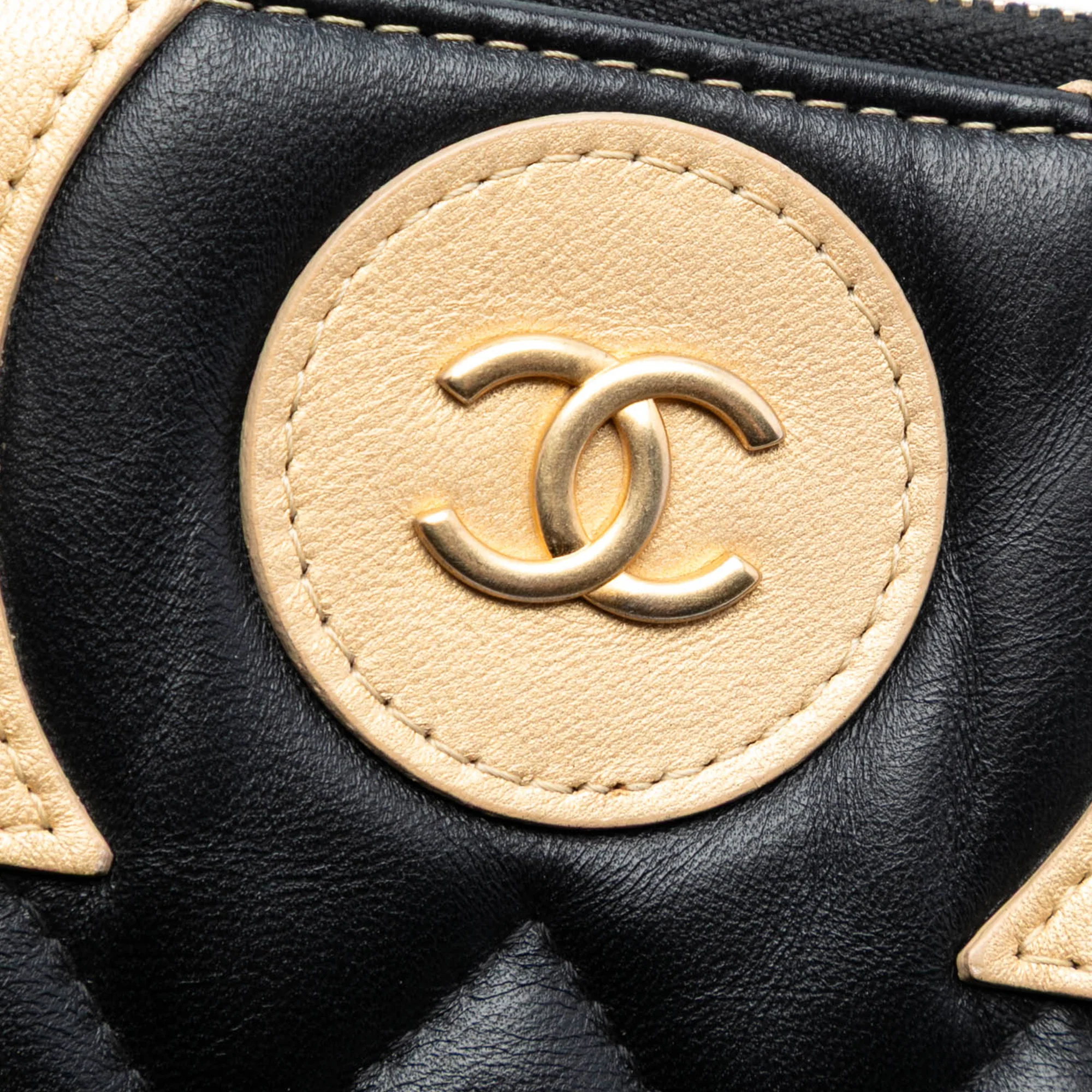 O Case Clutch Quilted Lambskin Large - Image 6
