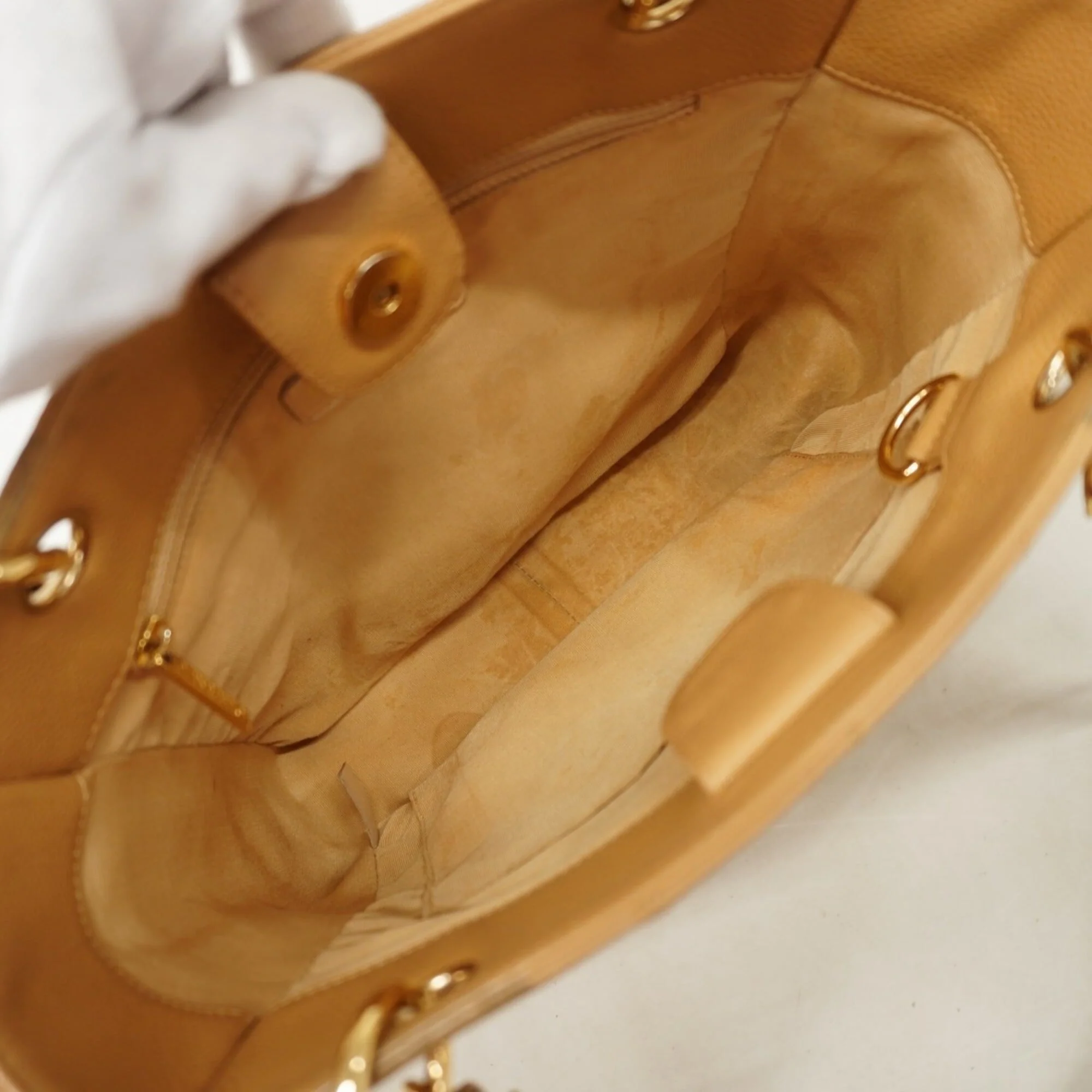 Petite Shopping Tote Quilted Caviar - Image 4