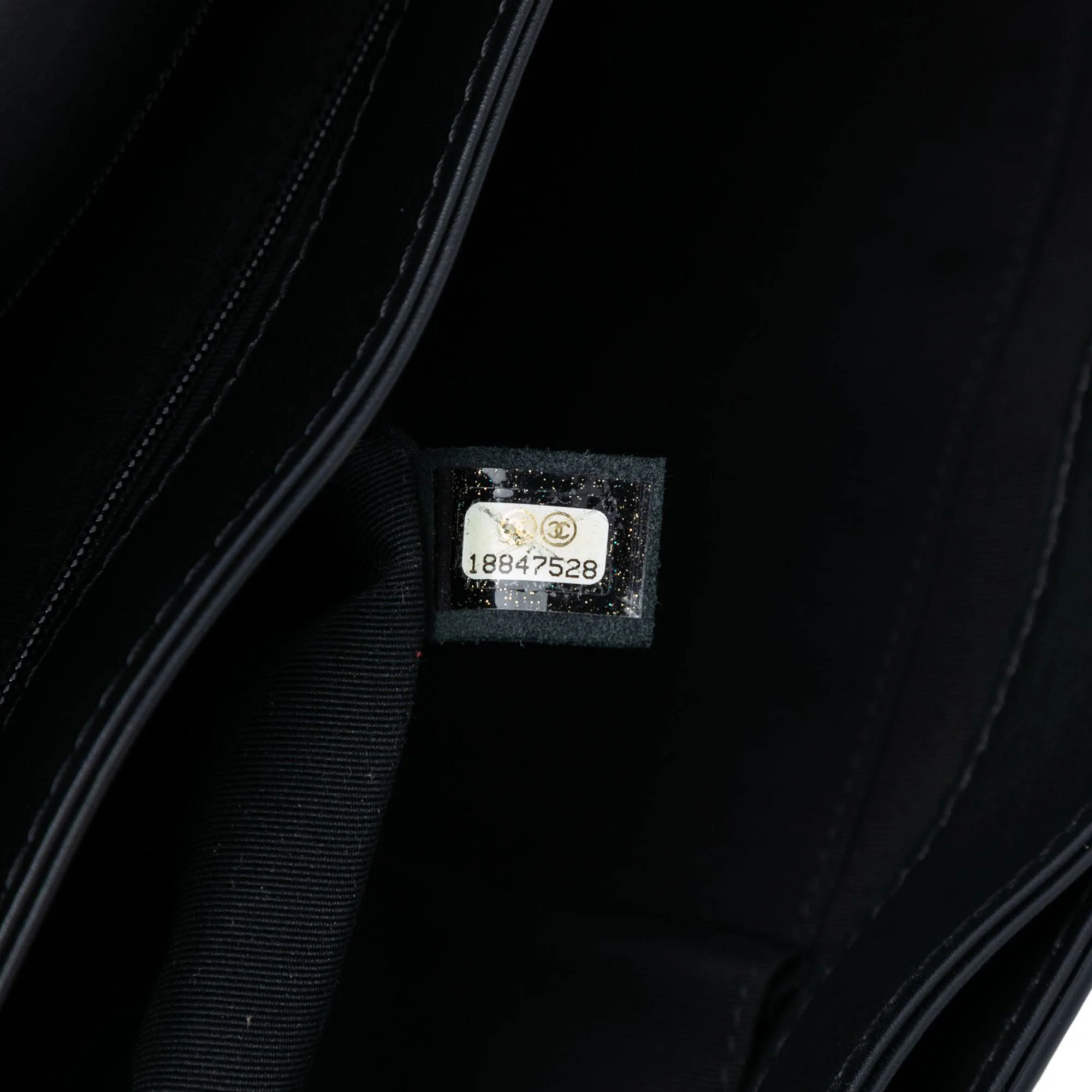 Reverso Boy Flap Bag Patent Large - Image 6