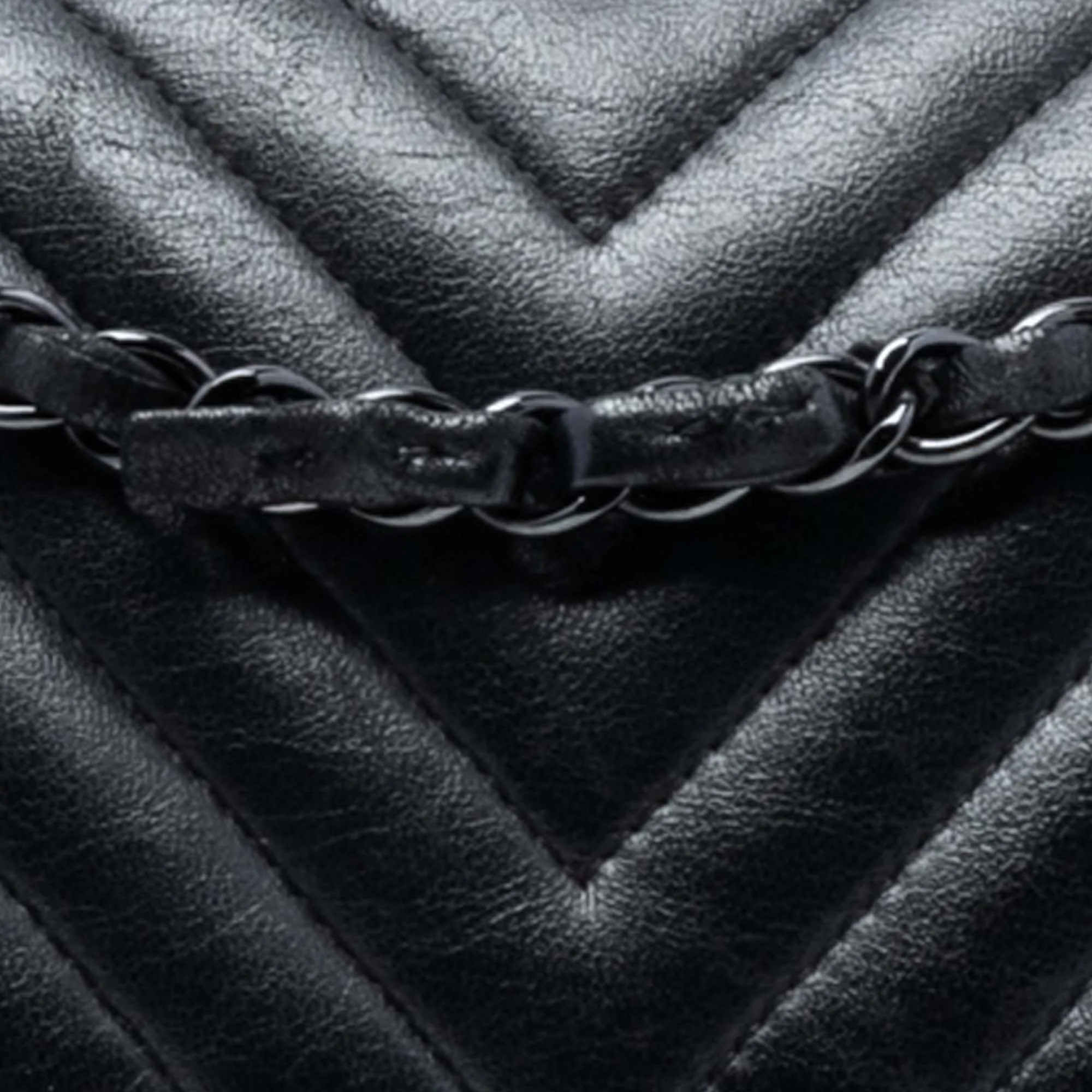 So Black Classic Double Flap Bag Chevron Lambskin Medium - Image 7