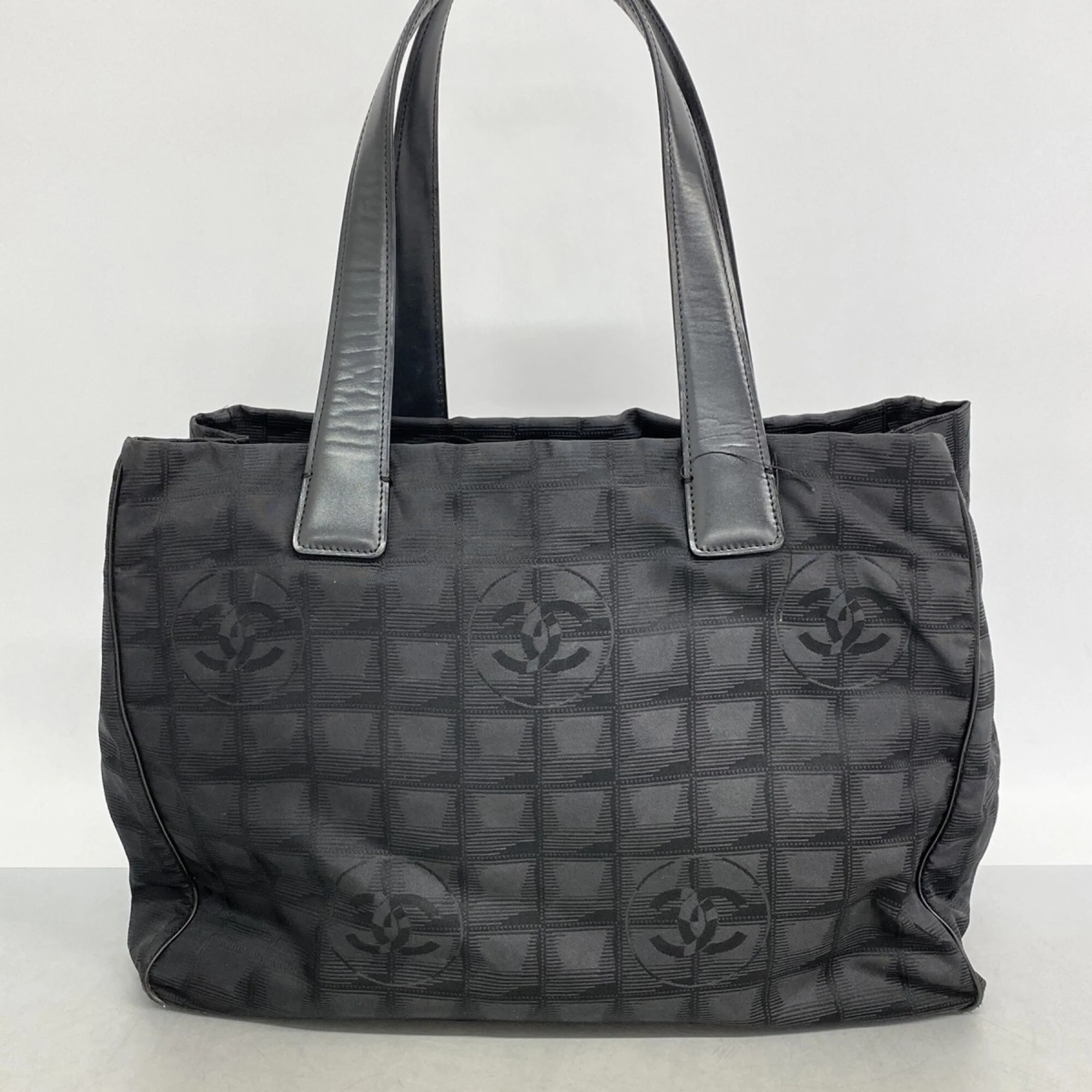 Travel Line Tote Nylon Medium - Image 9
