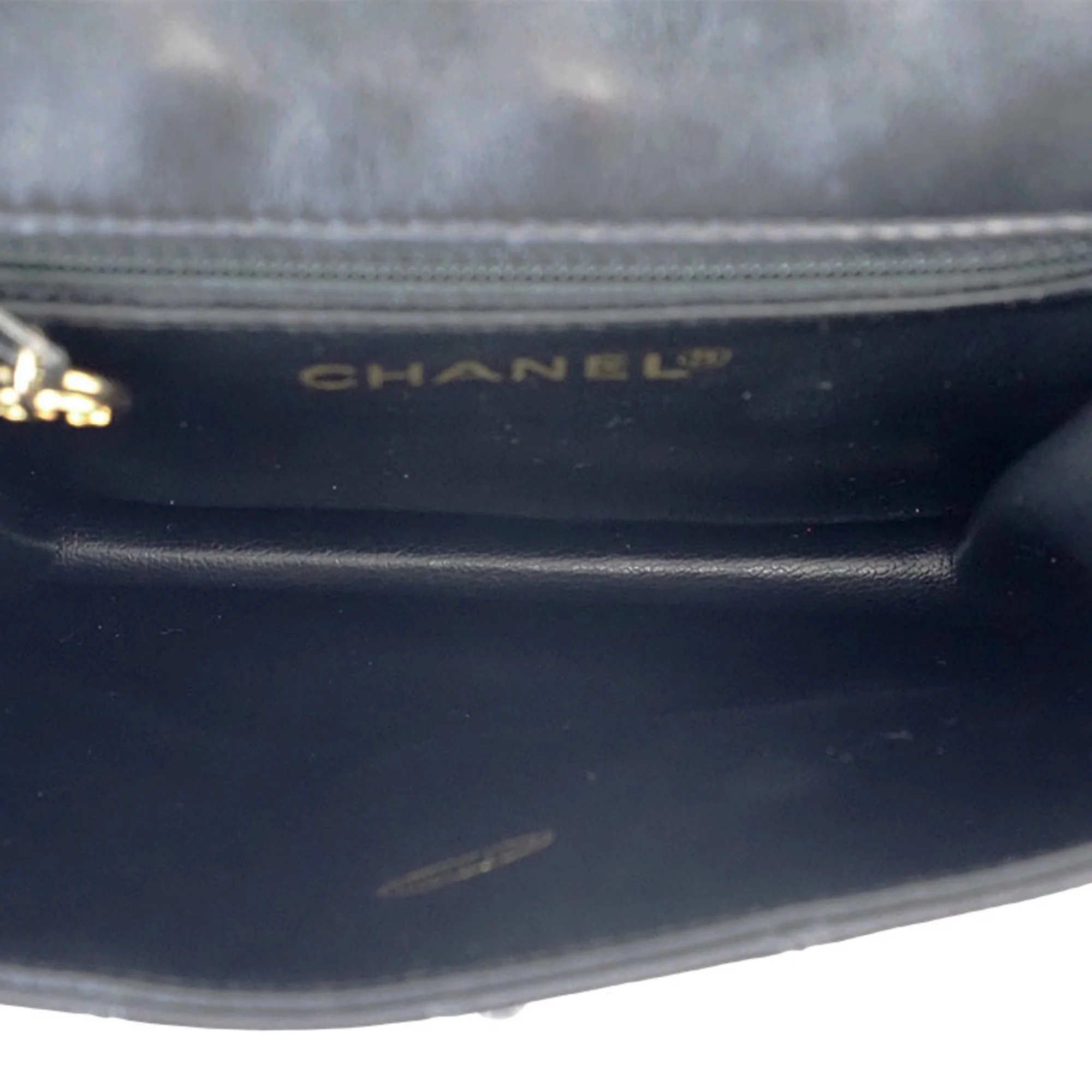 Vintage Flap Belt Bag Quilted Leather Small - Image 7