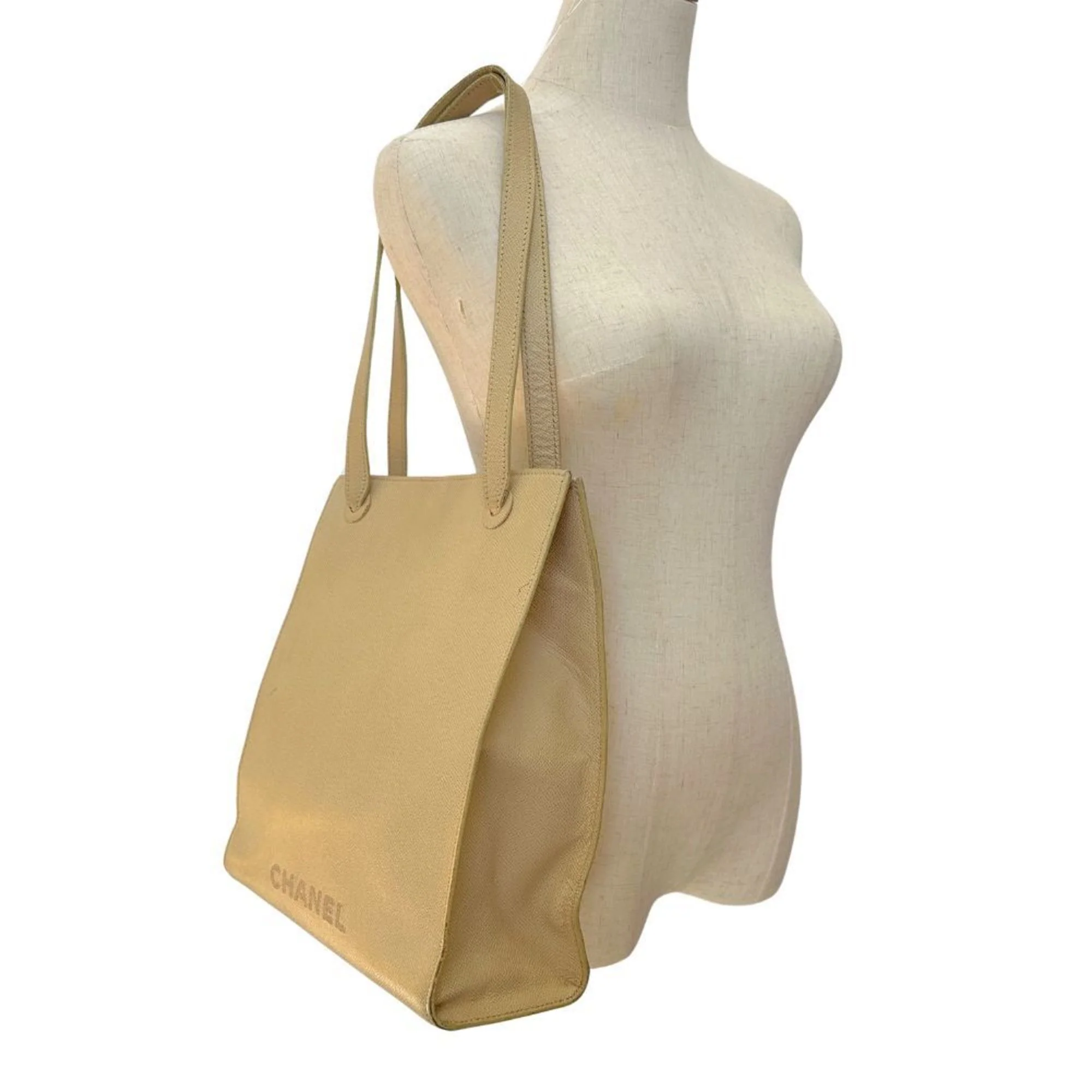 Vintage Logo Tote Leather Medium - Image 8