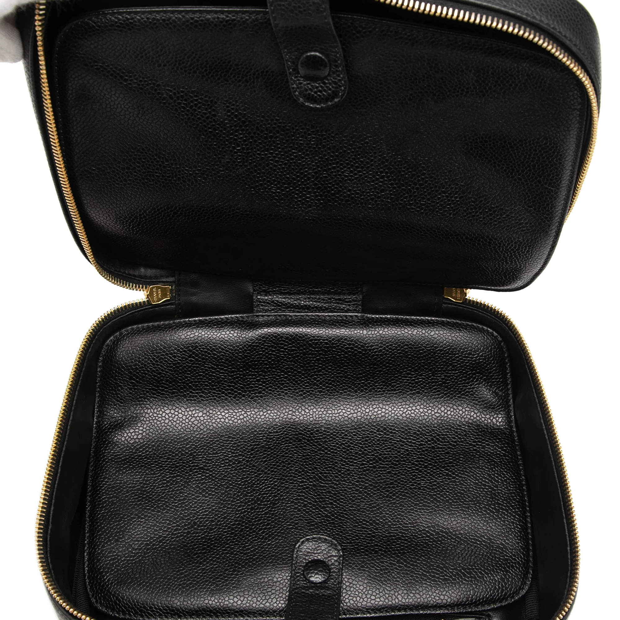 Vintage Timeless Zip Around Vanity Case Caviar Medium - Image 4