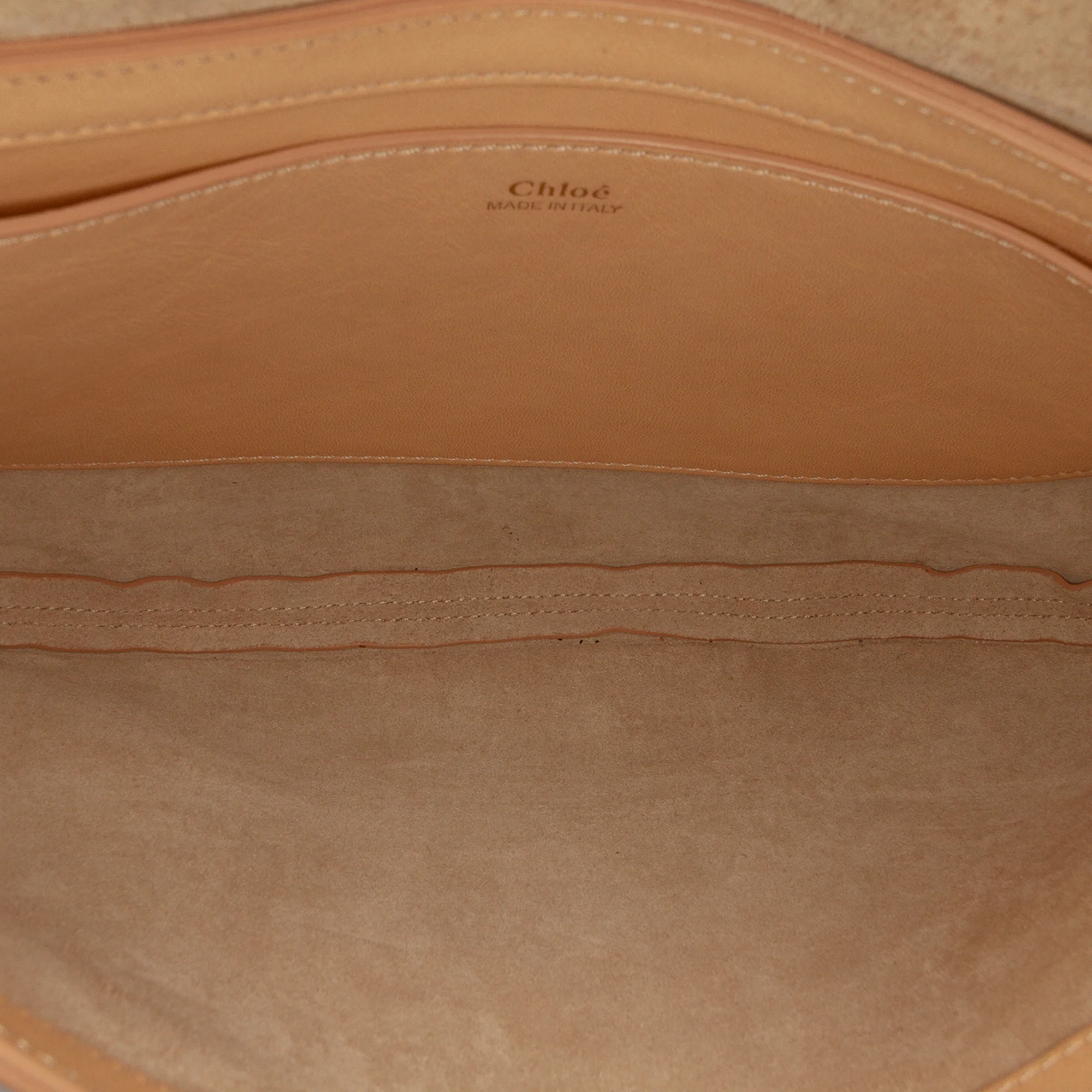 Kiss Flap Hobo Leather Medium - Image 4