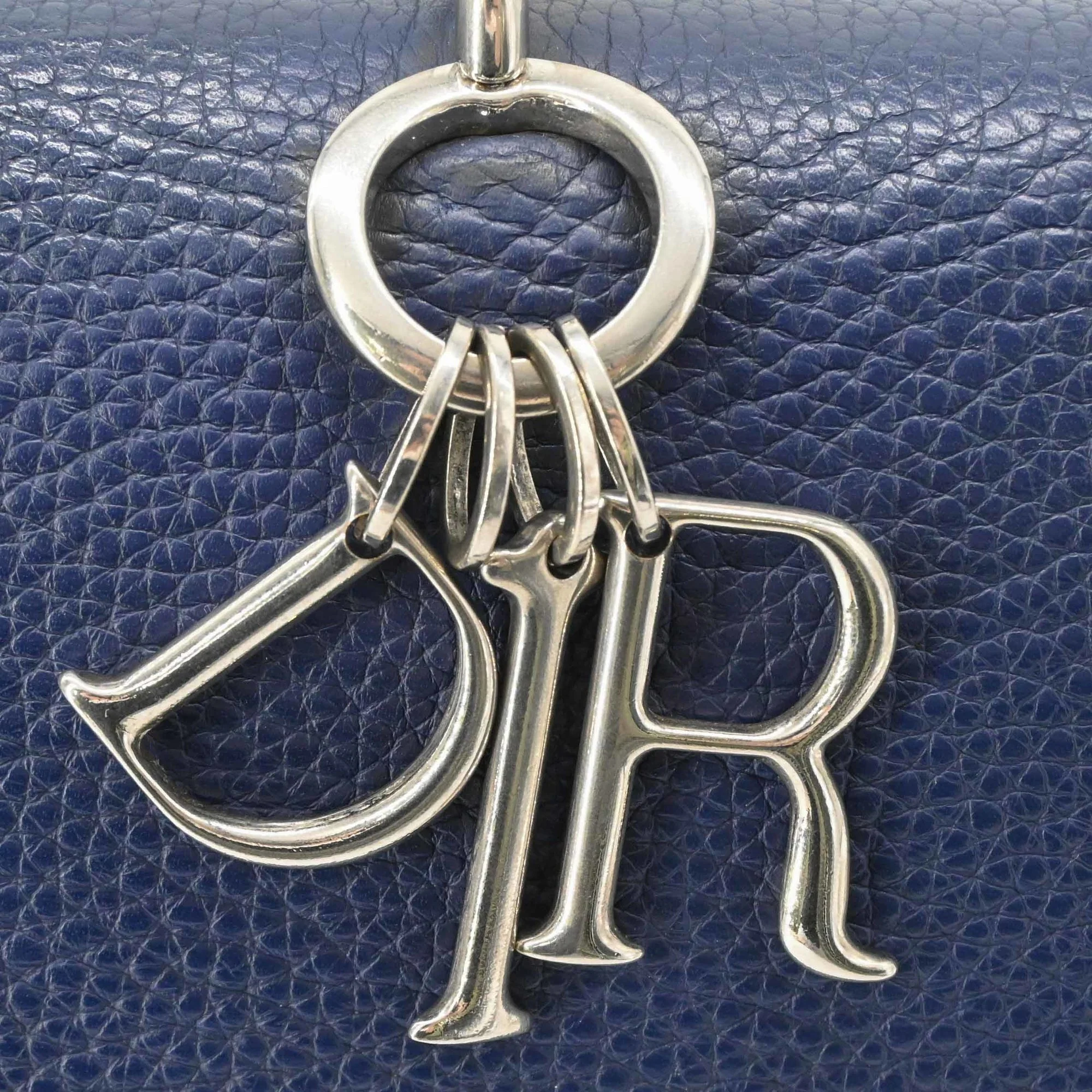 Be Dior Bag Pebbled Leather Medium - Image 7
