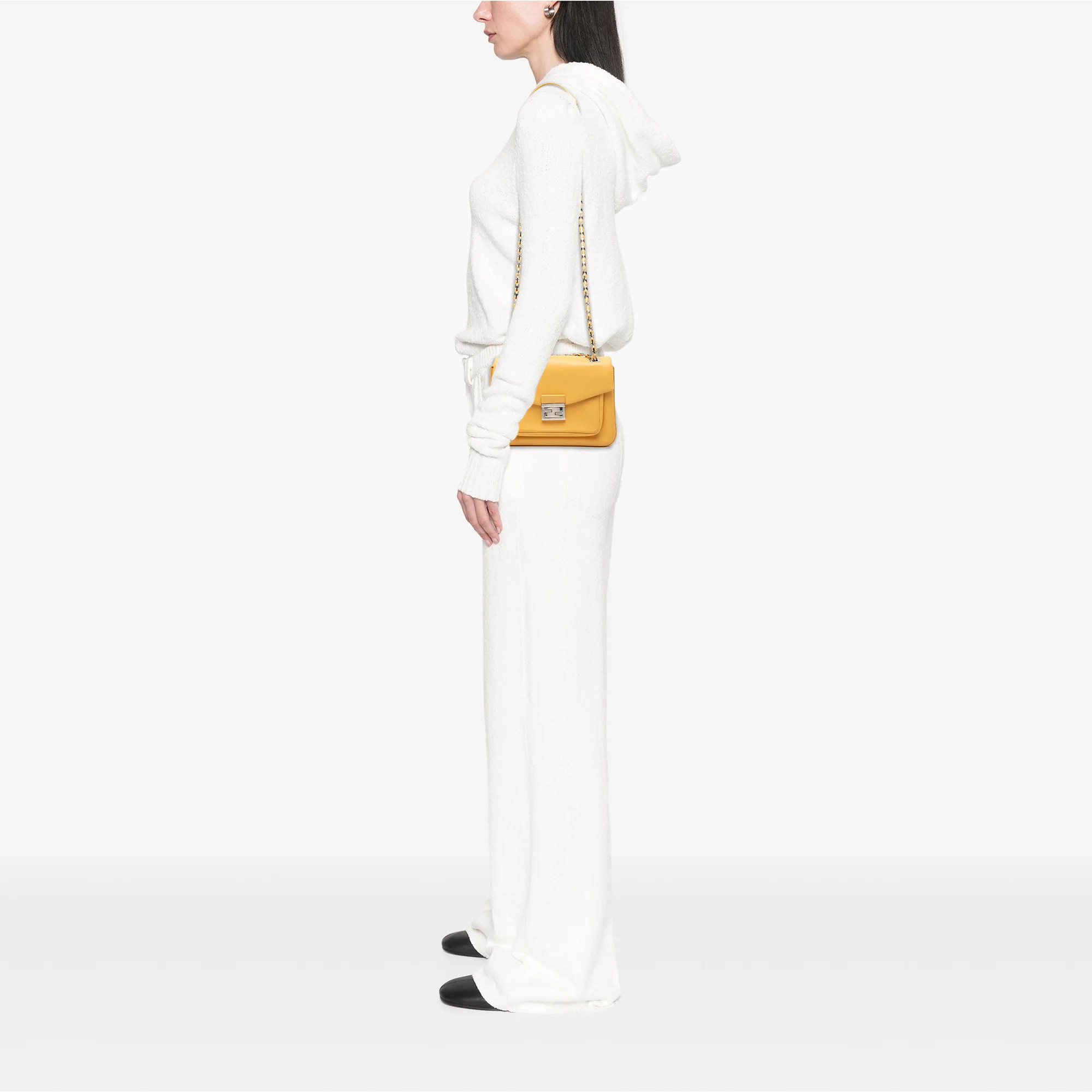 Be Baguette Flap Bag Leather Medium - Image 7