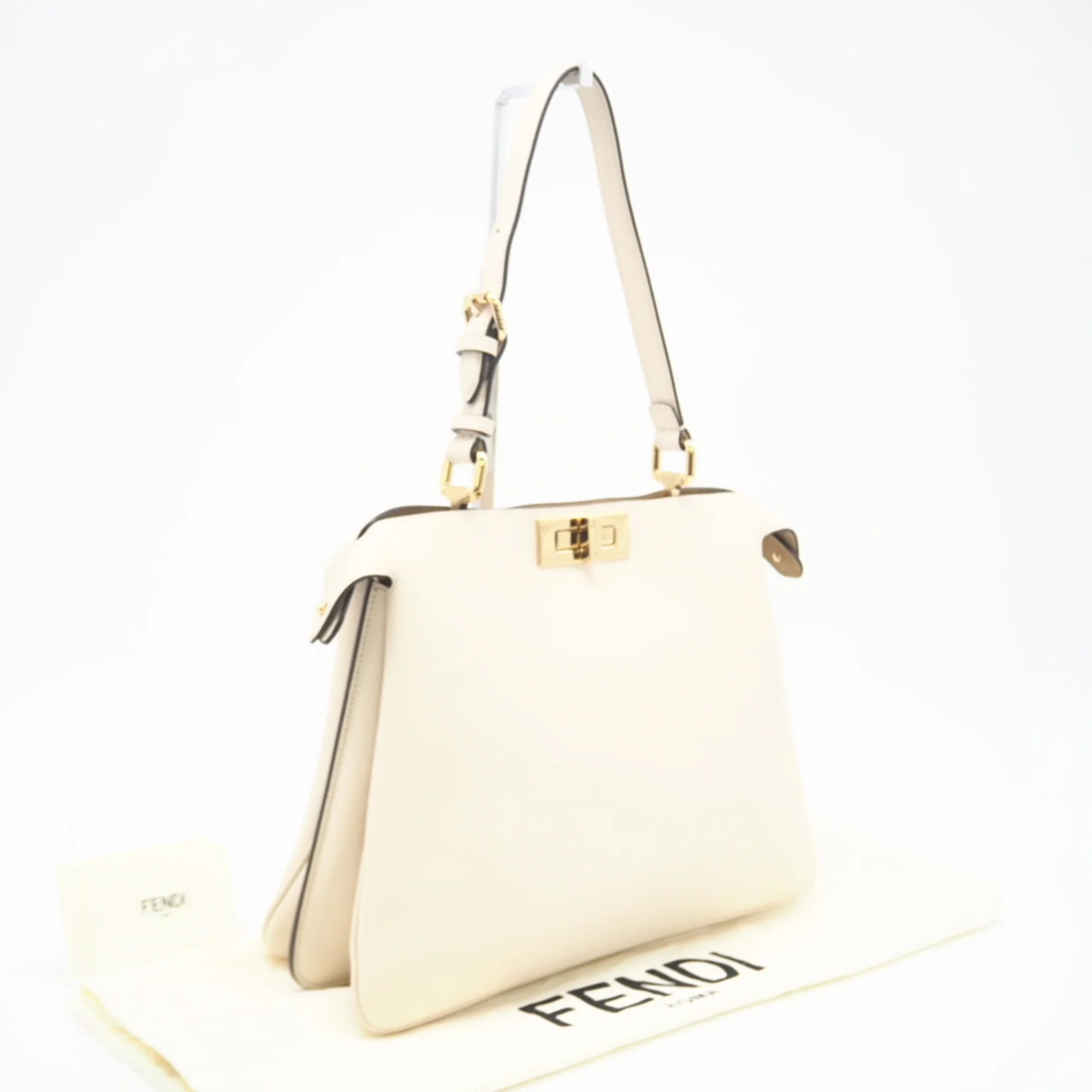 Soft Peekaboo ISeeU Bag Leather Medium - Image 2