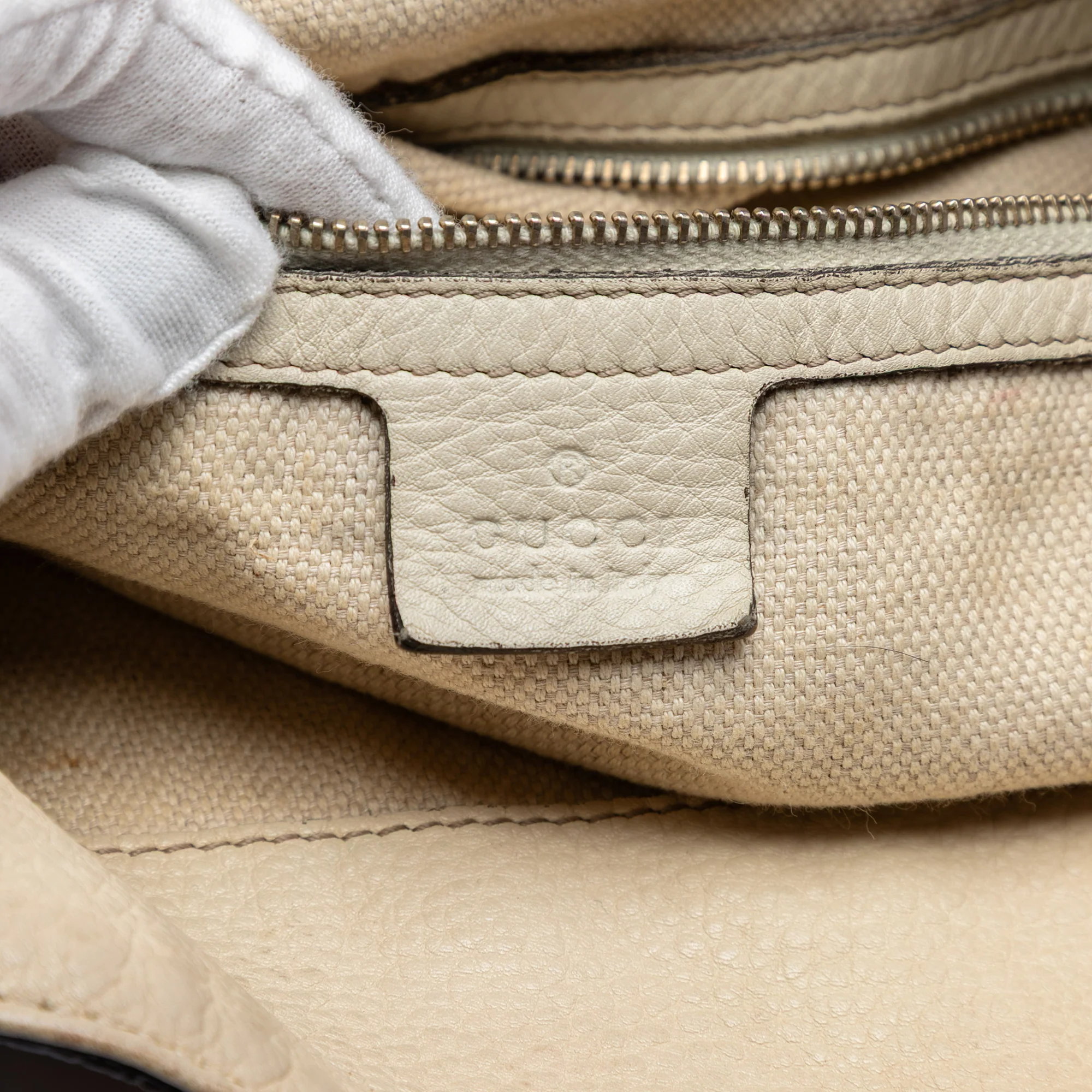 Diana Bamboo Shoulder Bag GG Canvas Medium - Image 5