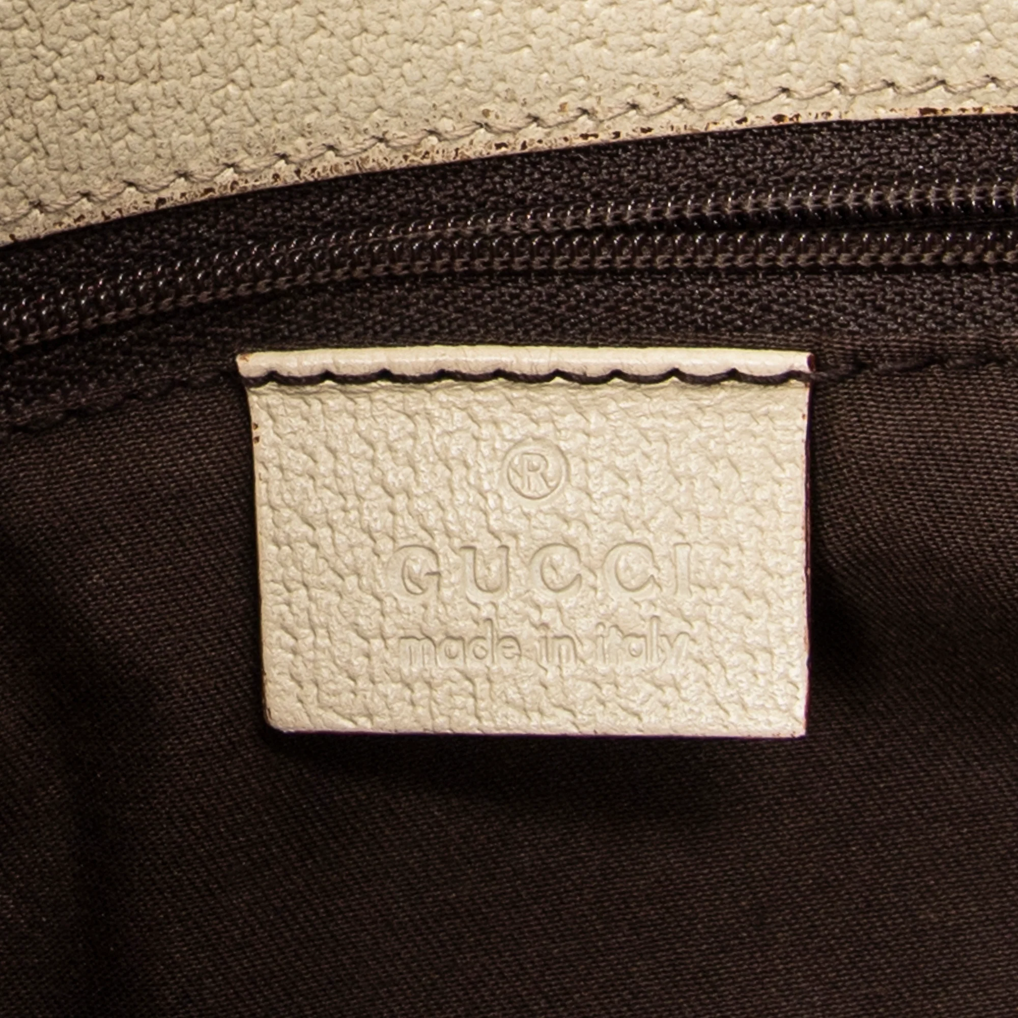 Eclipse Messenger	Bag GG Canvas Small - Image 10