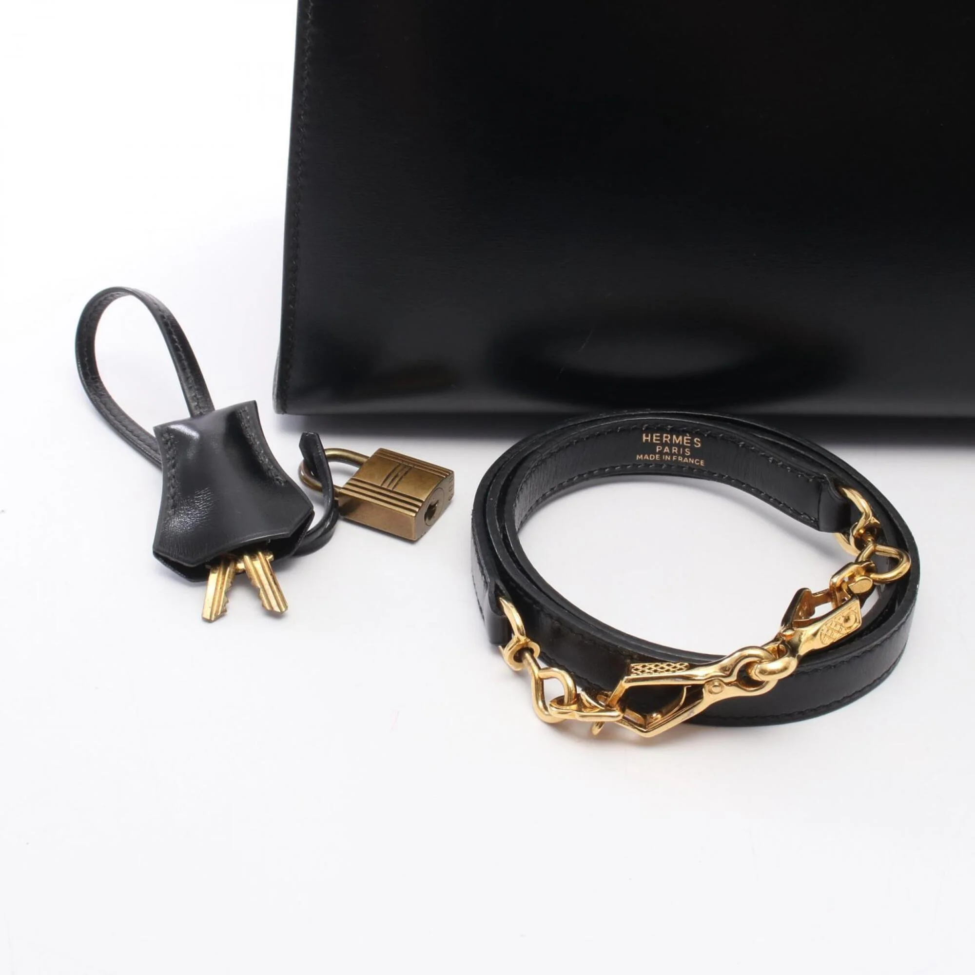 Kelly Handbag Black Box Calf with Gold Hardware 28 - Image 6