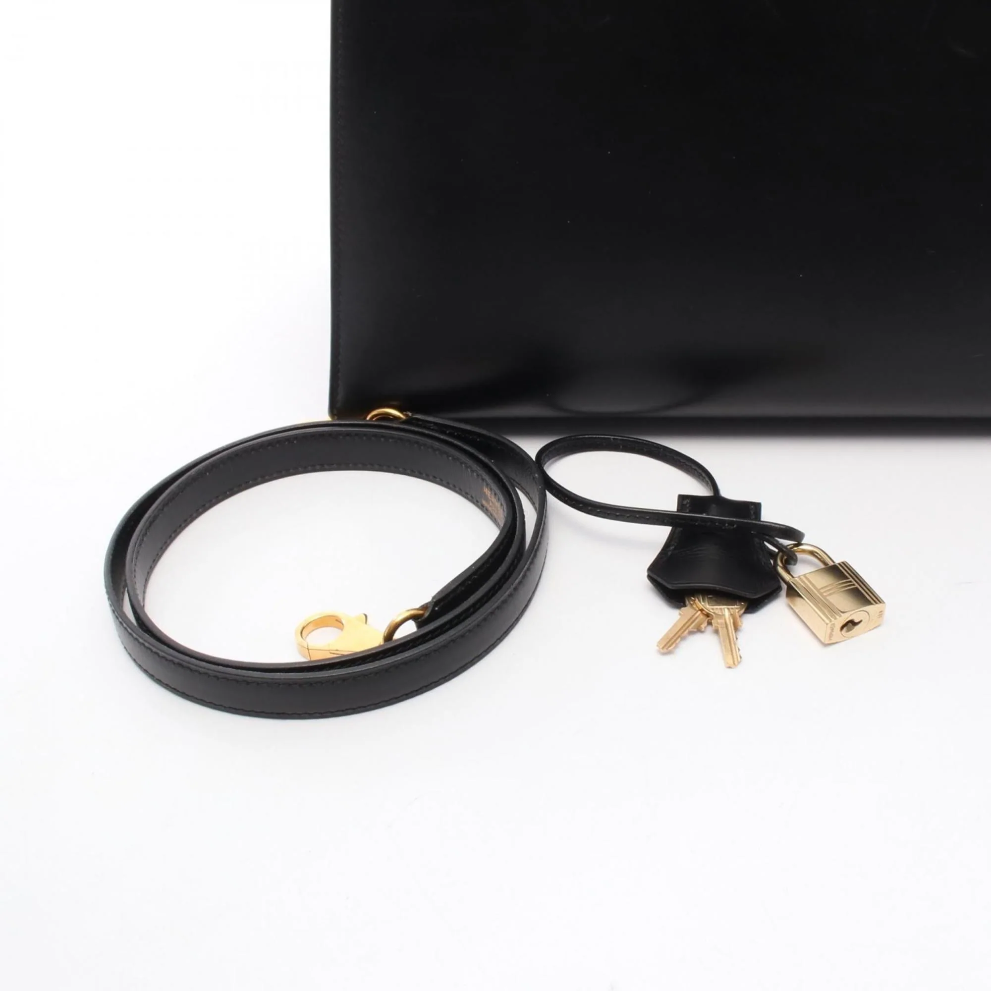 Kelly Handbag Black Box Calf with Gold Hardware 32 - Image 6