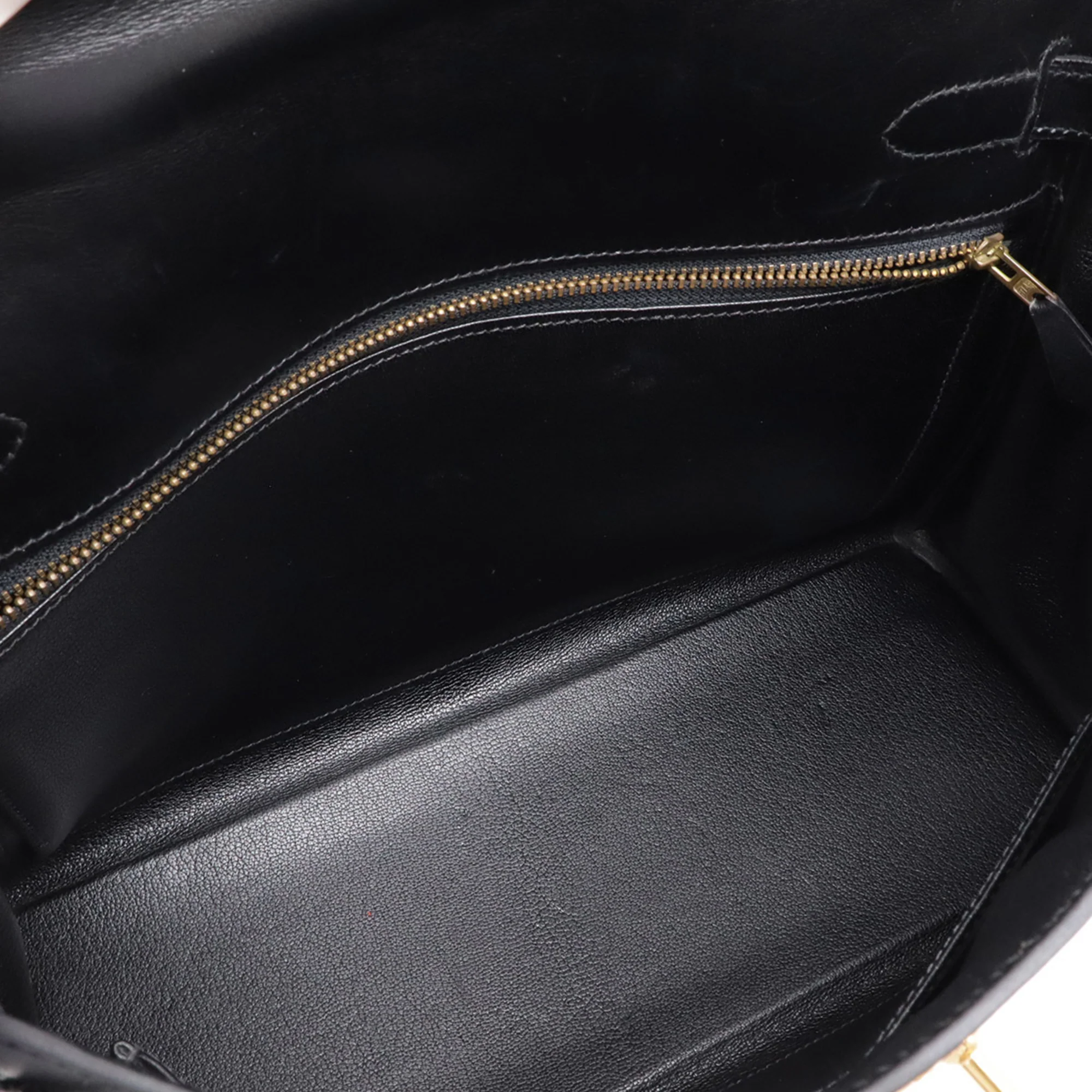 Kelly Handbag Black Box Calf with Gold Hardware 32 - Image 7