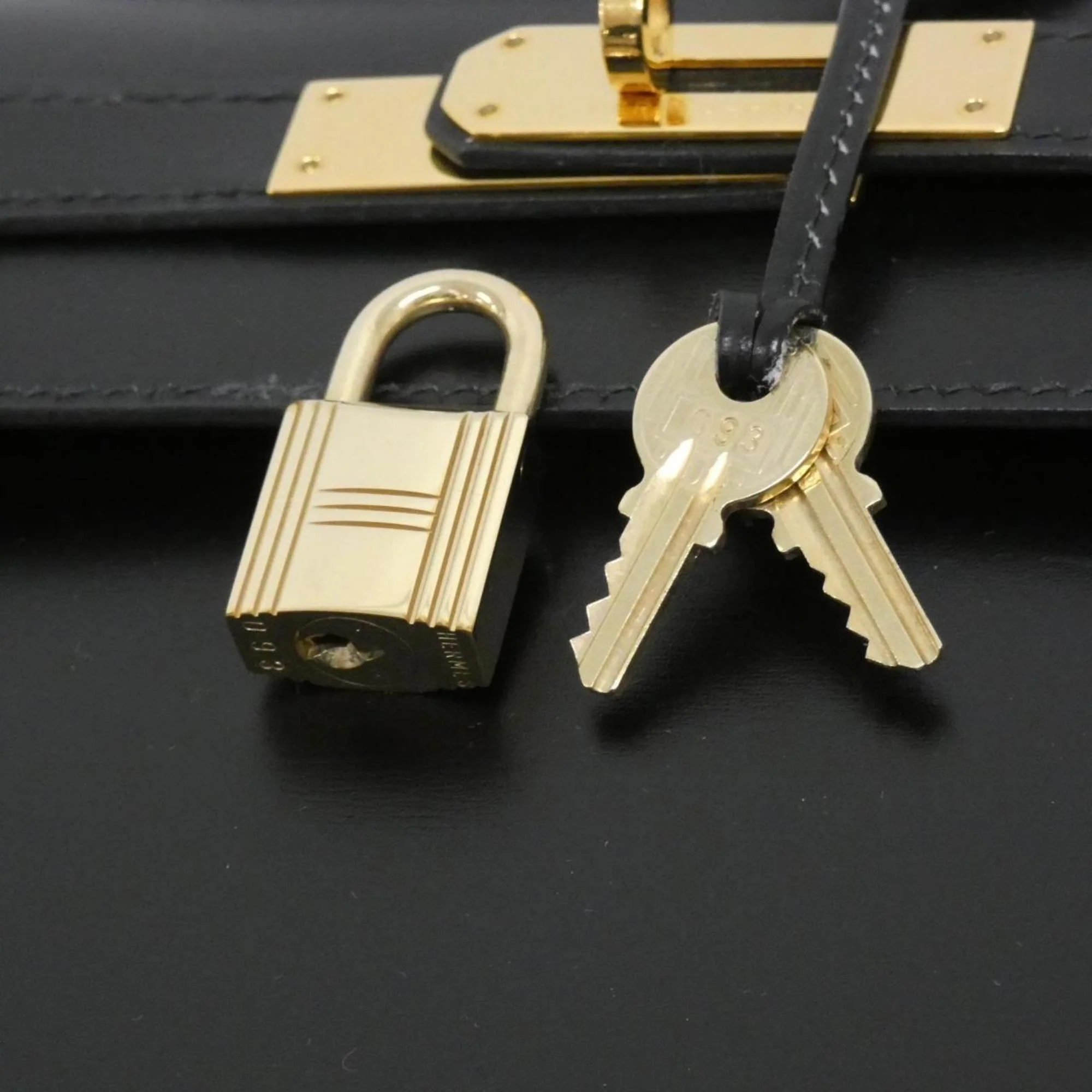 Kelly Handbag Black Box Calf with Gold Hardware 32 - Image 6