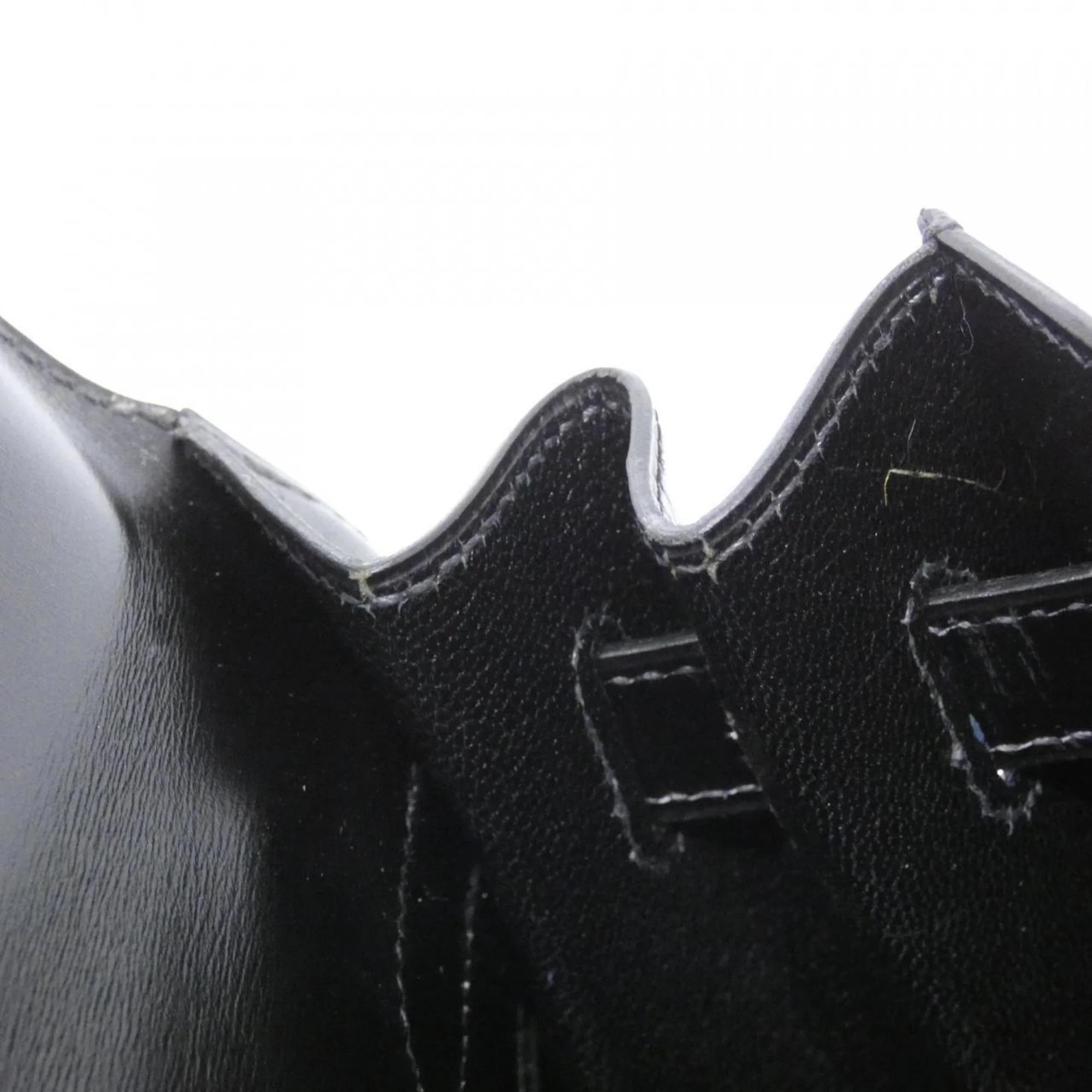 Kelly Handbag Black Box Calf with Gold Hardware 32 - Image 9