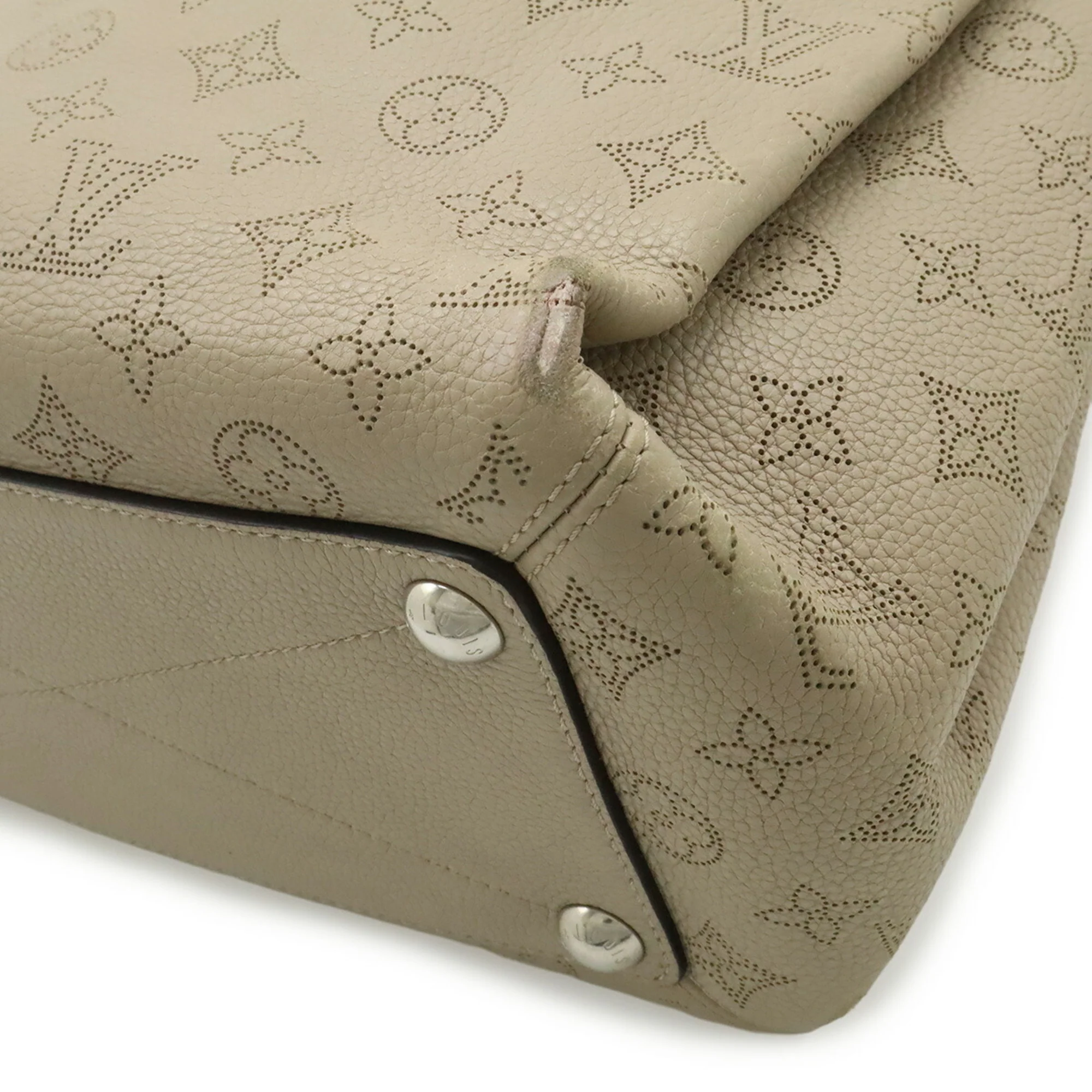 Babylone Handbag Mahina Leather PM - Image 4