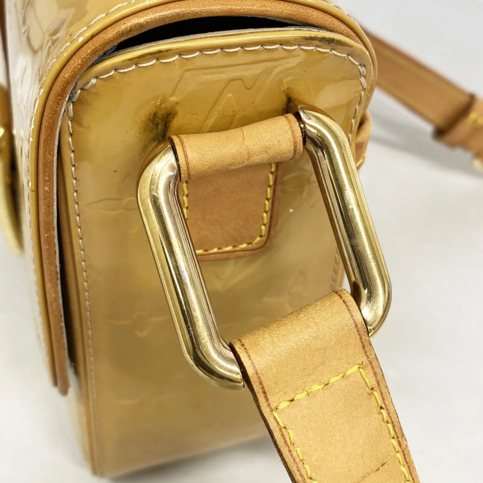 Christie Handbag Monogram Vernis GM - Image 7