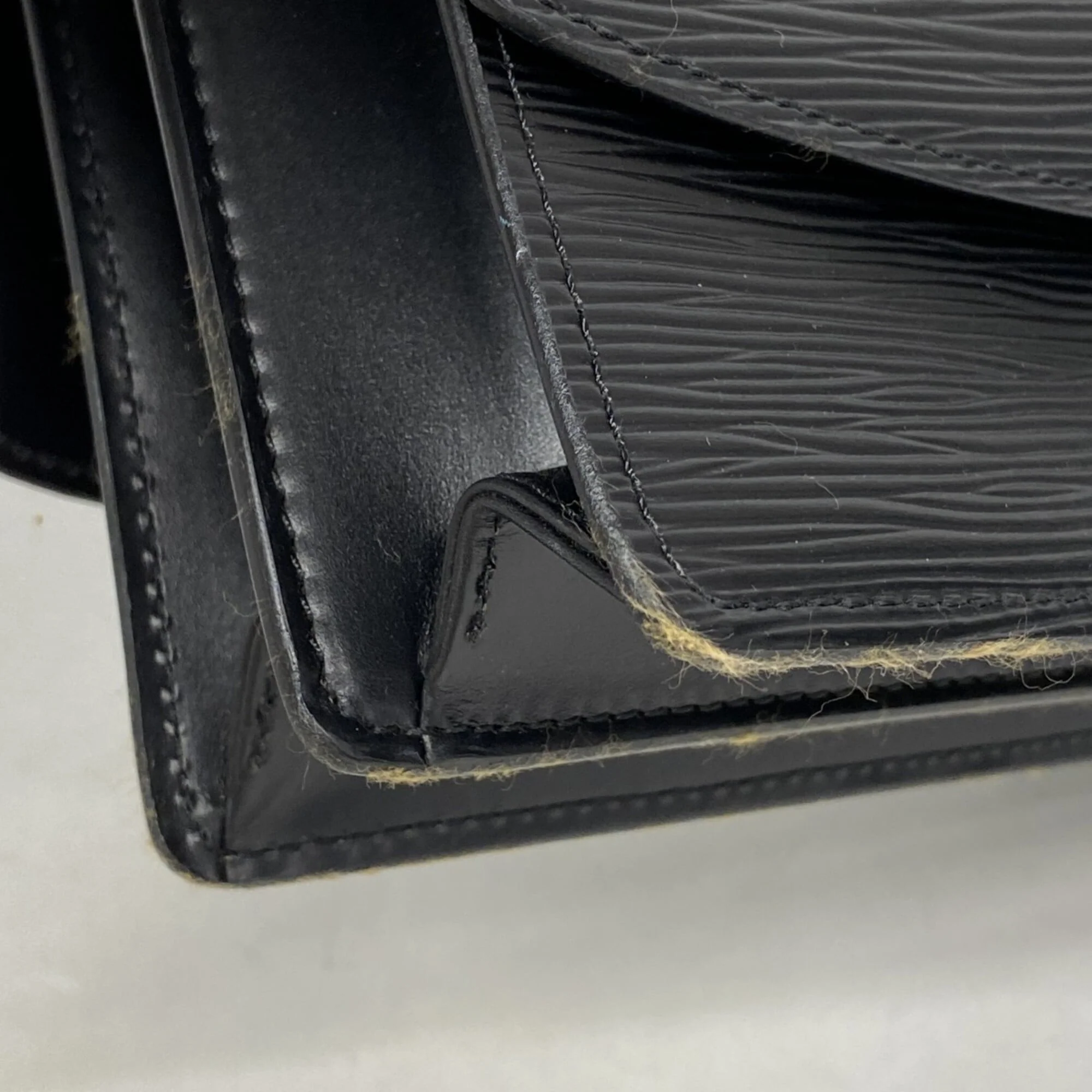 Grenelle Shoulder Bag Epi Leather - Image 6