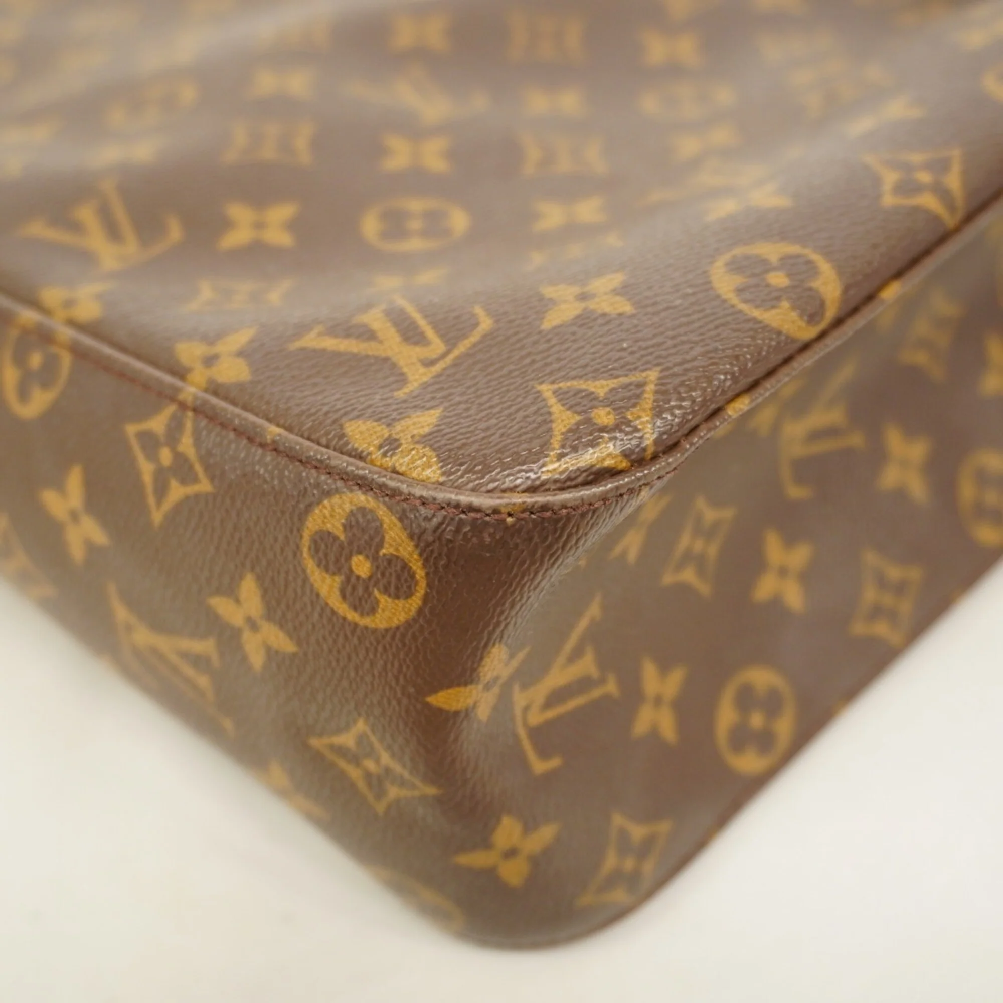 Looping Handbag Monogram Canvas GM - Image 6