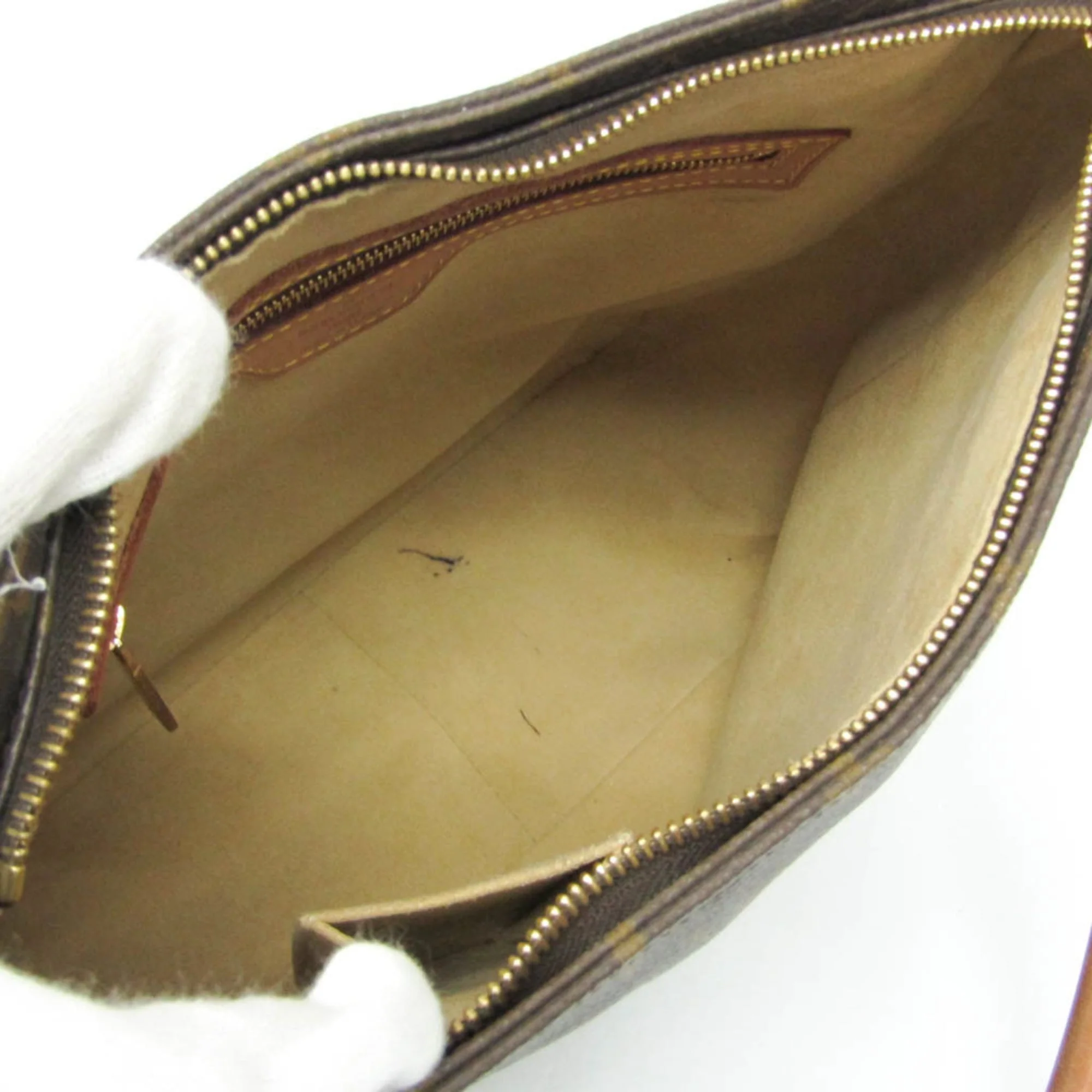 Looping Handbag Monogram Canvas GM - Image 3