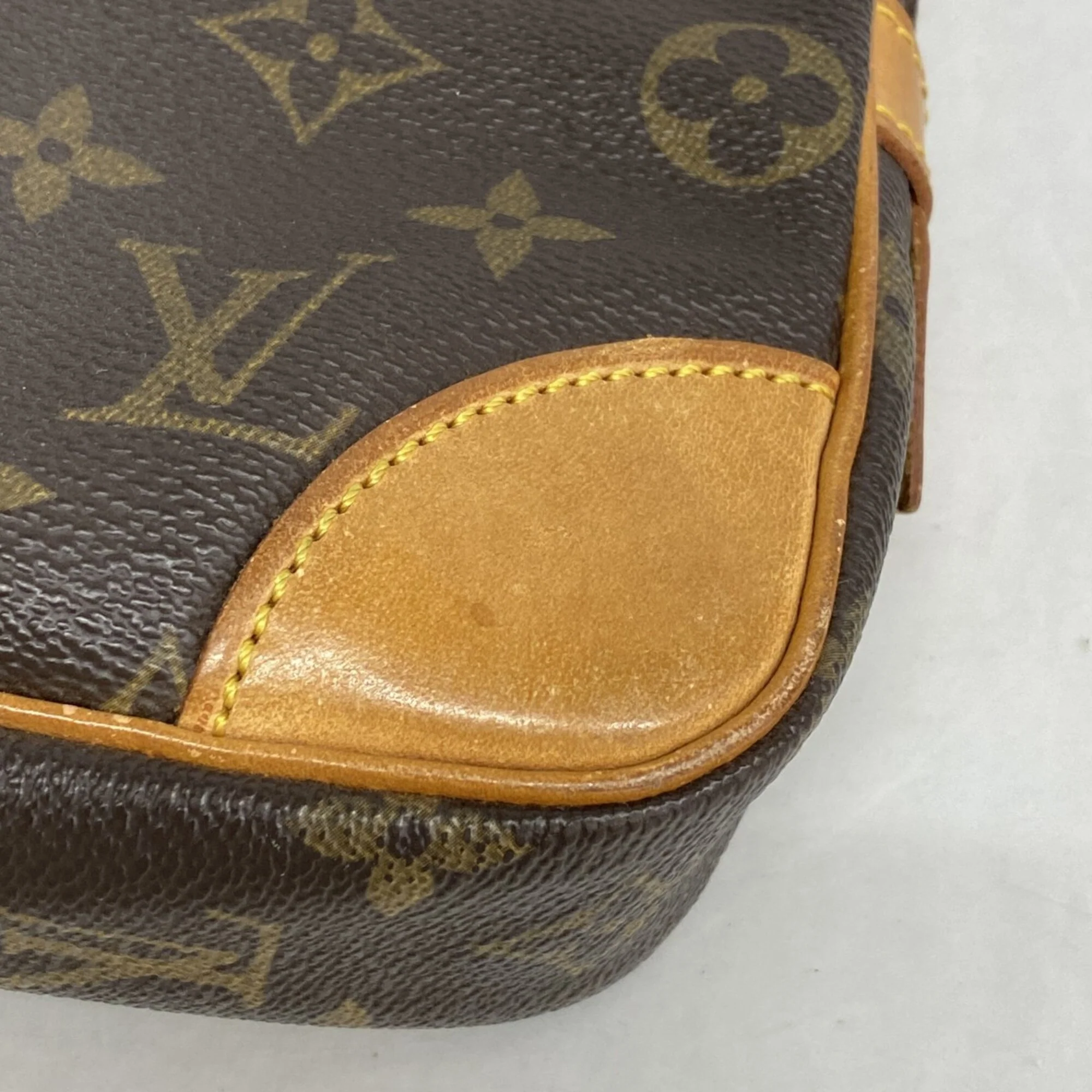 Marly Dragonne Clutch Monogram Canvas GM - Image 7
