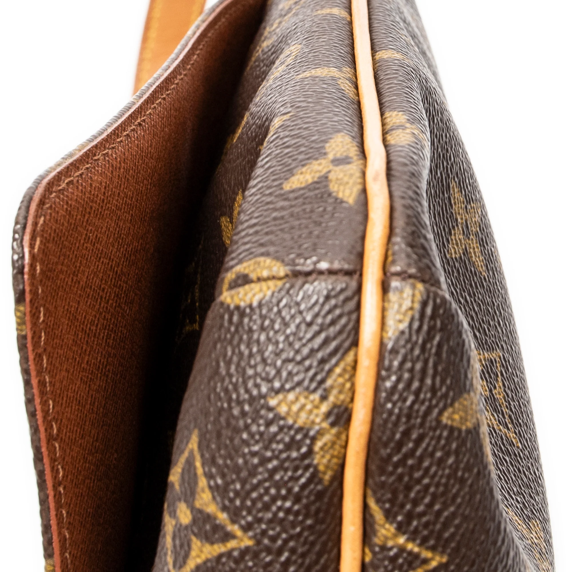 Musette Tango Handbag Monogram Canvas - Image 8