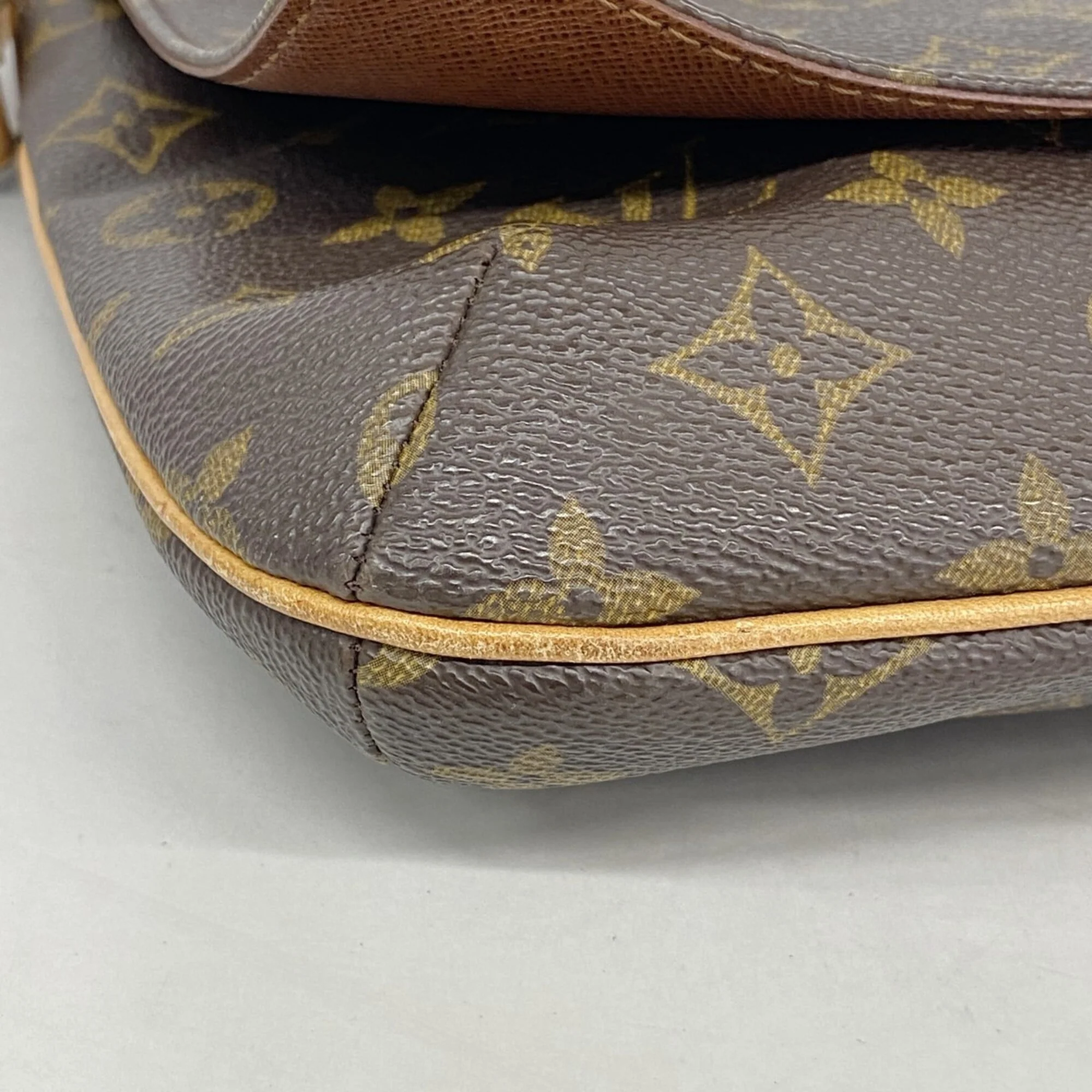 Musette Tango Handbag Monogram Canvas - Image 9